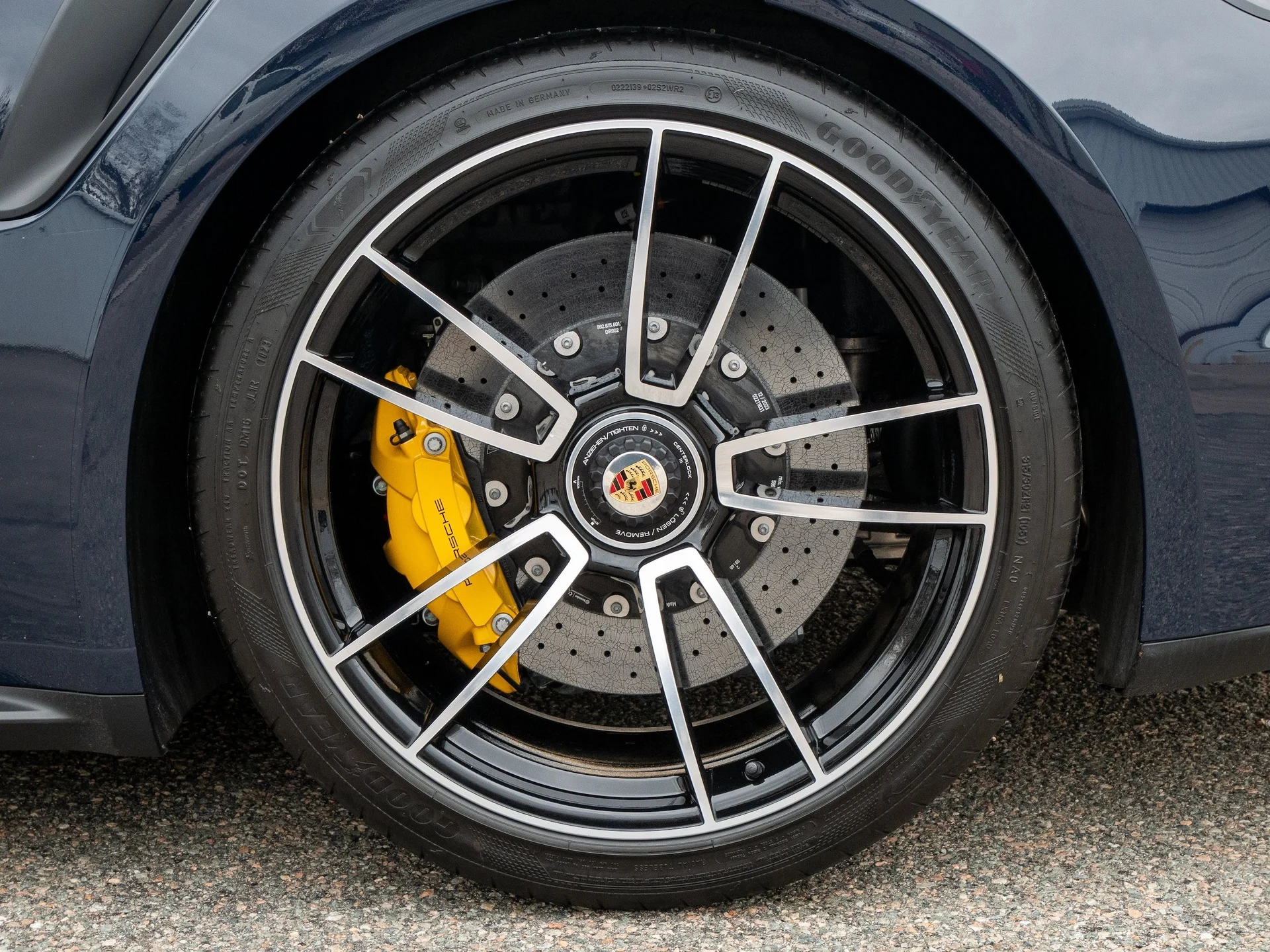 mph022_4087488070_f6ddd0d9e4807b4bb86c53ff67bbb5cfx_ef81b44c4b