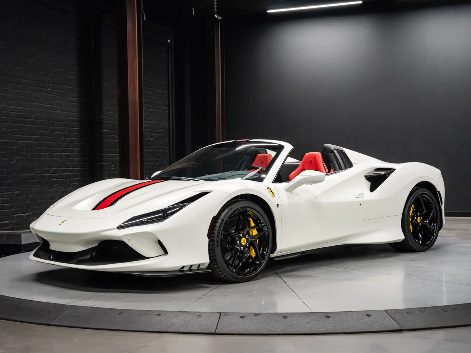 mph022_4088005863_ferrari_f8_spider_2022_9e48eecc24