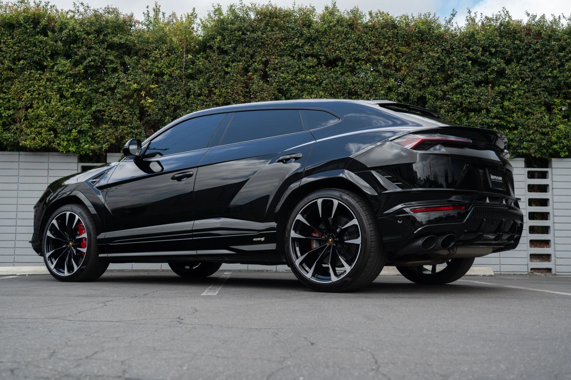 mph022_4090983510_Used_2024_Lamborghini_Urus_S_1757442368_ab014c5035