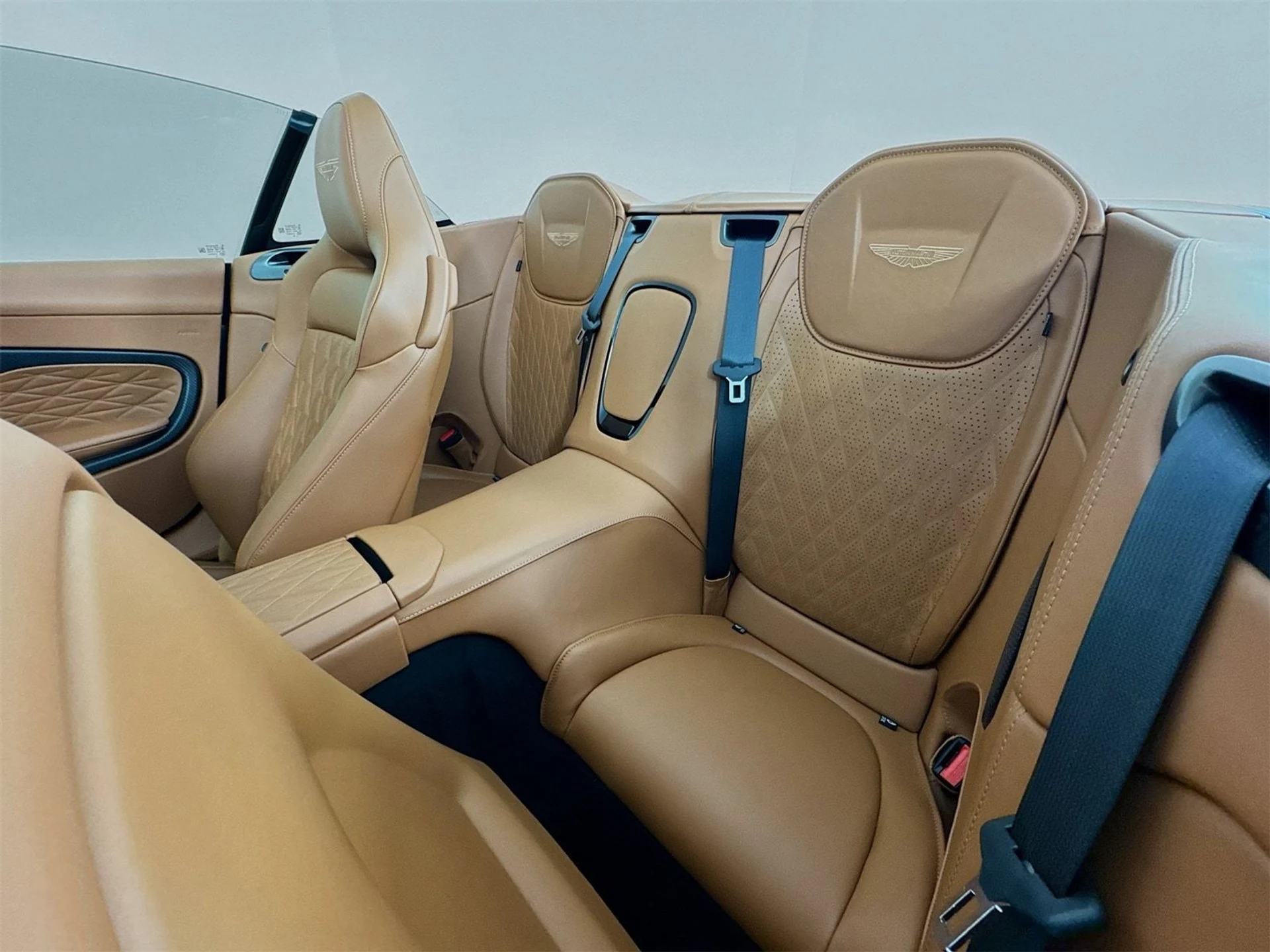 mph022_4093559658_121e26a8b35055eba78f5fc73db6b8fax_ebe63e9b1c