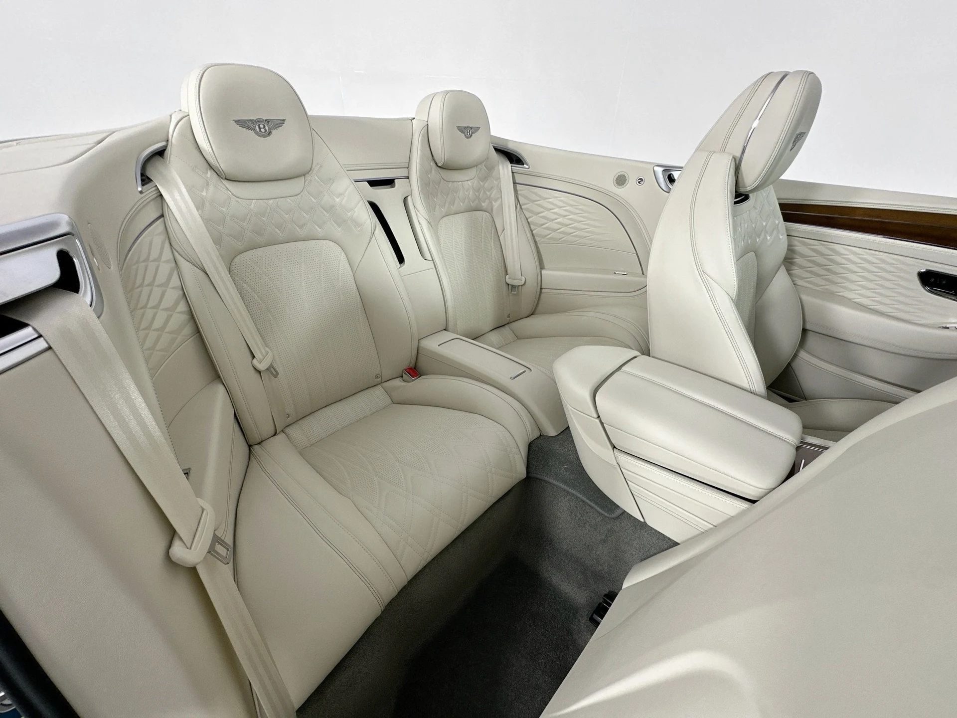 mph022_4094536180_23_ac9229934c