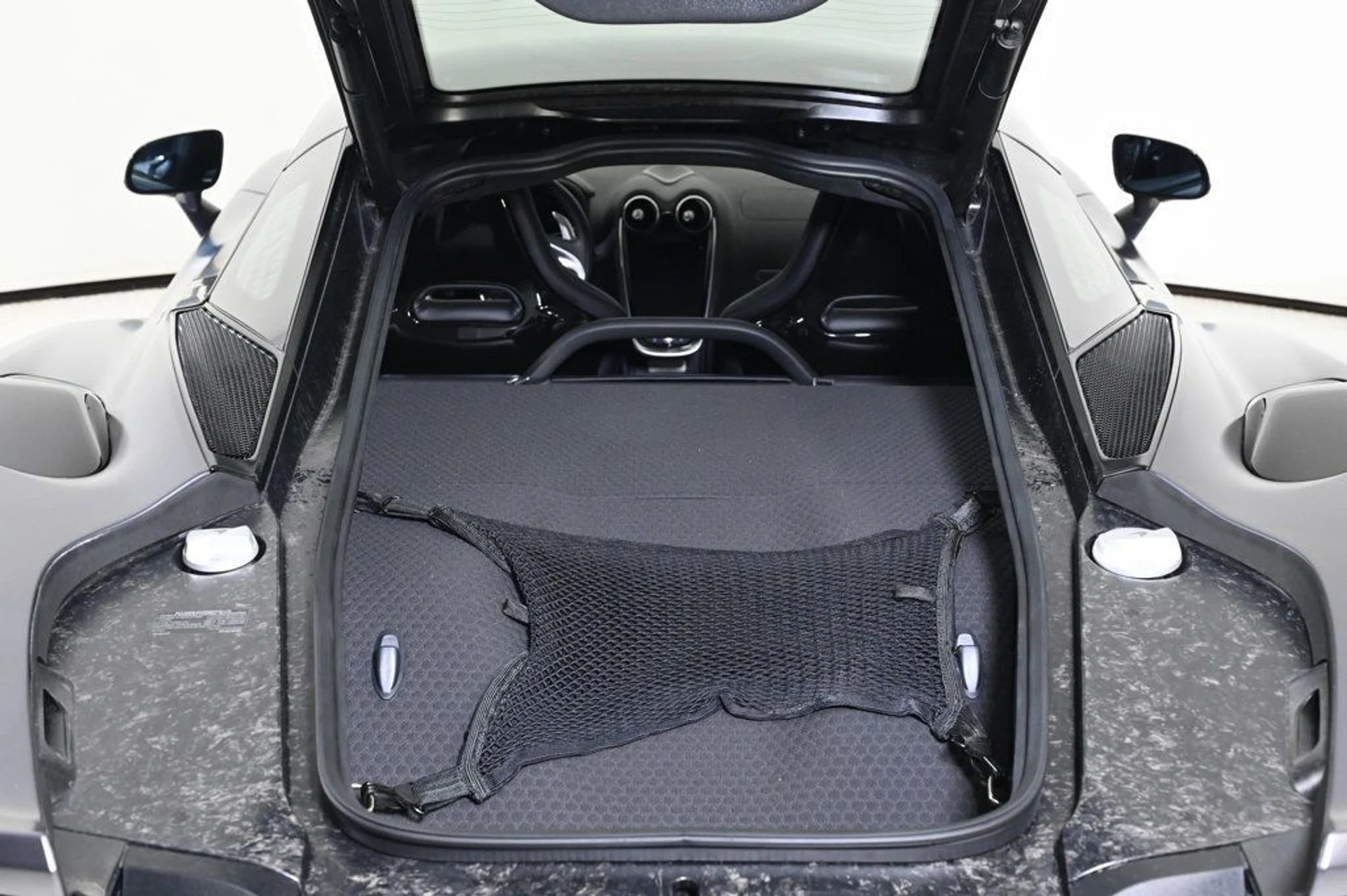 mph022_4096009523_used_2025_mclaren_gts_11350_22938717_22_1024_3f7dbd7224