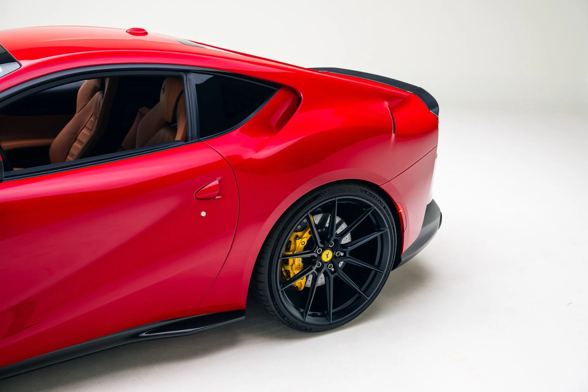 mph022_4097888370_Used_2019_Ferrari_812_Superfast_1766432175_ff53832c88