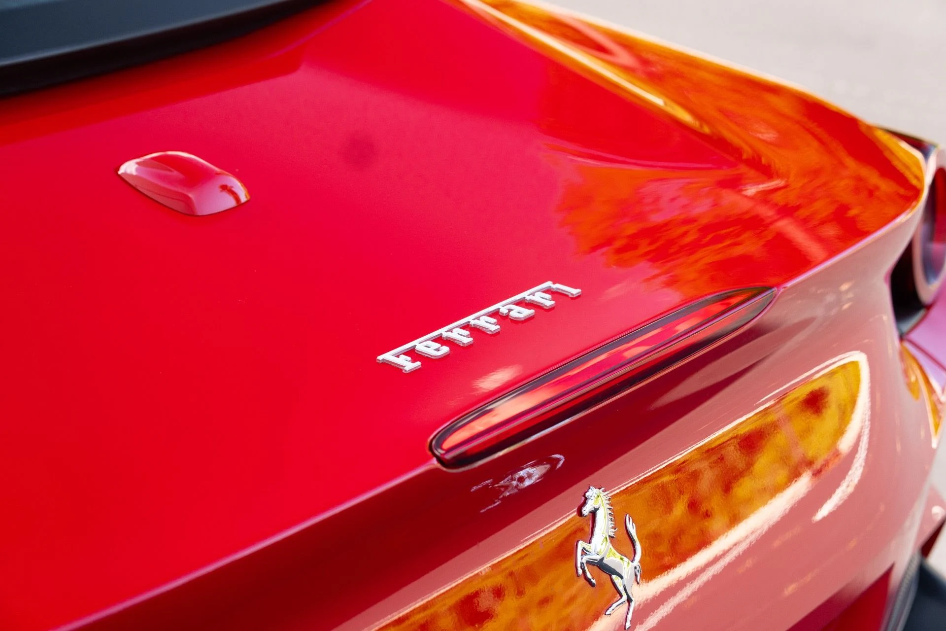 mph022_4106367582_Used_2023_Ferrari_Portofino_M_1778867295_694e671d0d