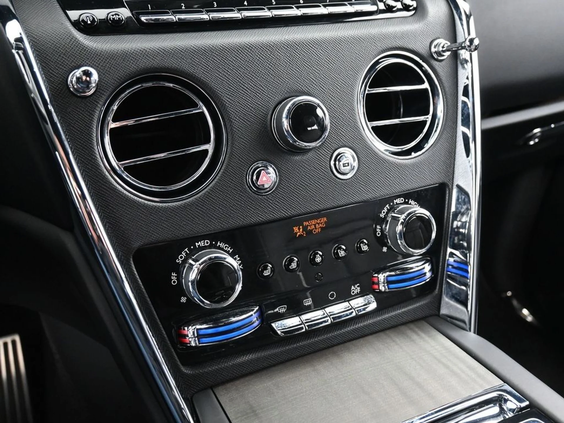 mph022_4108930600_6ec53951174d9346a33a84ec826b9b40_338d784fe3