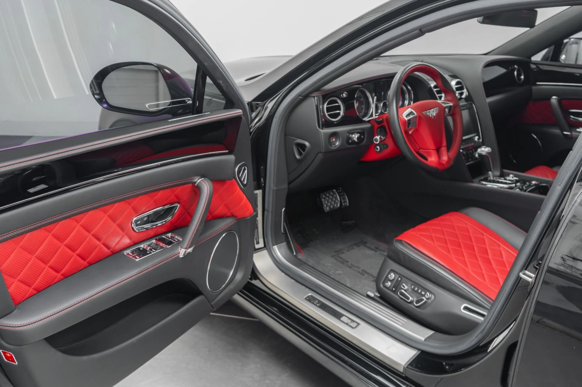 mph022_4115581659_Used_2017_Bentley_Flying_Spur_V8_S_Two_Tone_Interior_Low_Miles_521_Horsepower_1773860455_2dc8993647