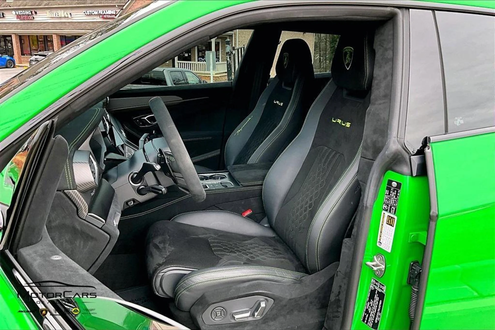 mph022_4119693301_t5ghld_O_Zhc_Ocrb5aq_HM_Zv2_P_Wy_D4_663c8a1980