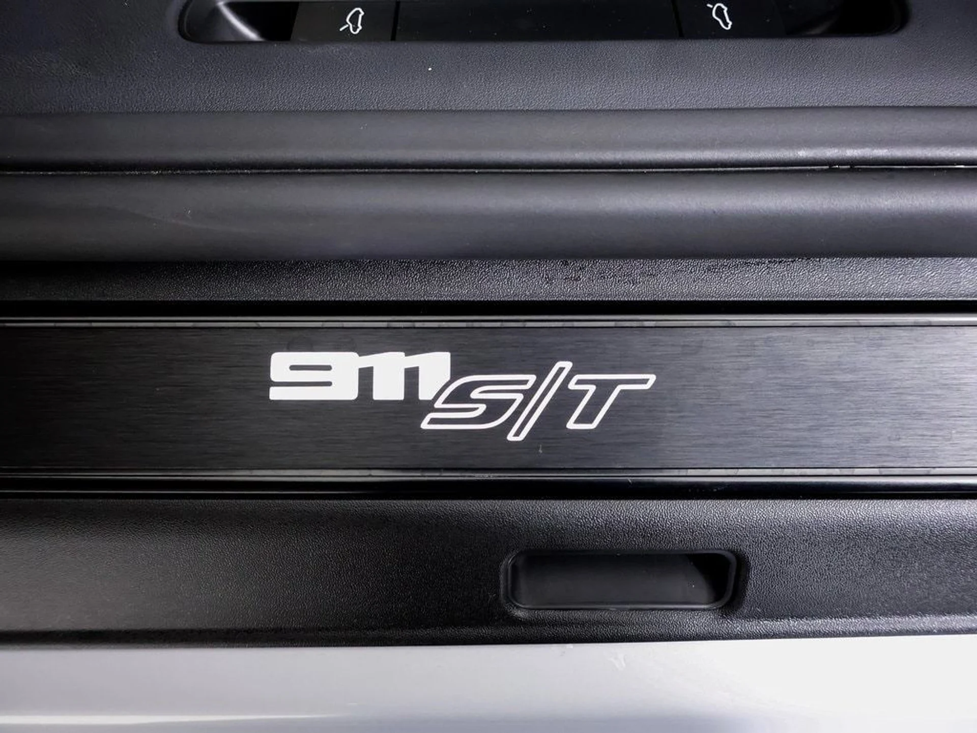 mph022_4121844263_452939def7992baa3dacd982a35320aax_e39e25a587