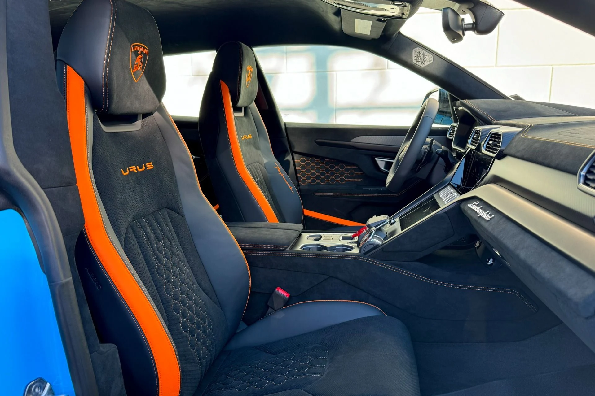 mph022_4126201006_Used_2024_Lamborghini_Urus_Performante_1741002929_ba0520f86f