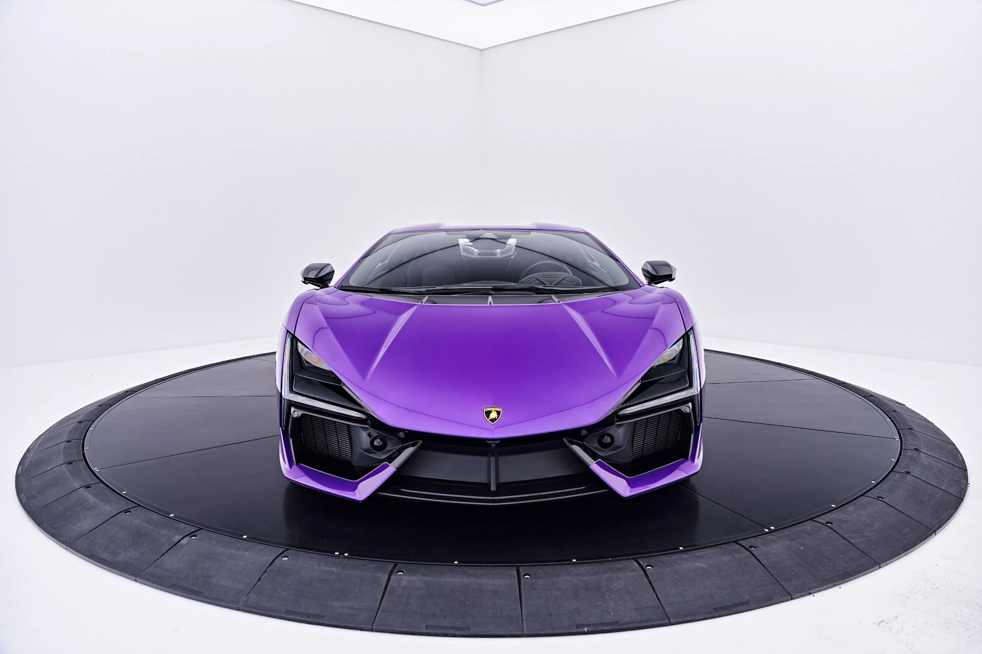 mph022_4134145742_Used_2025_Lamborghini_Revuelto_Base_1784242614_2256009d84