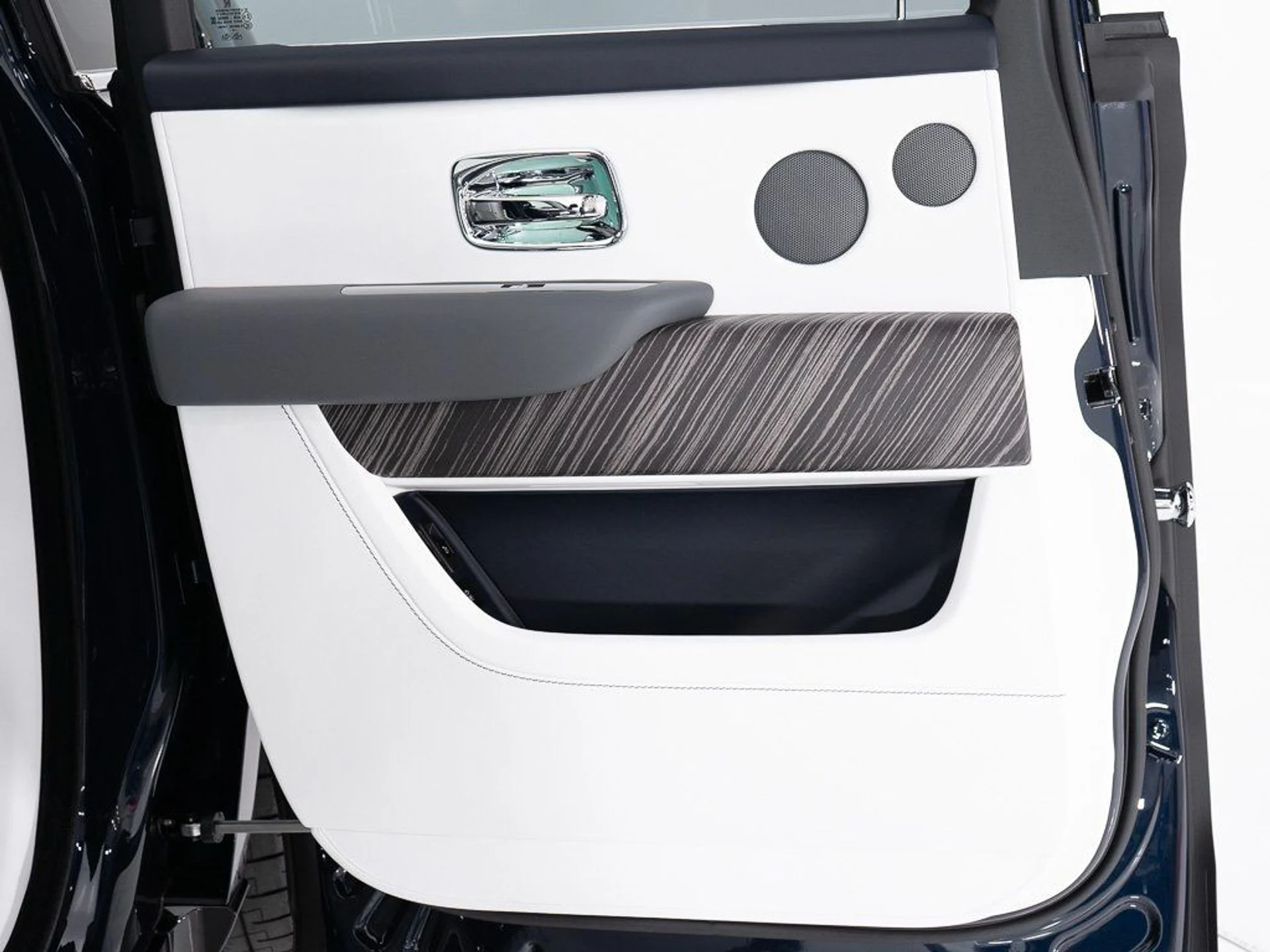 mph022_413799928_1a703d1601ee5b0ca99f181962c9de0f_0eb95a9f58