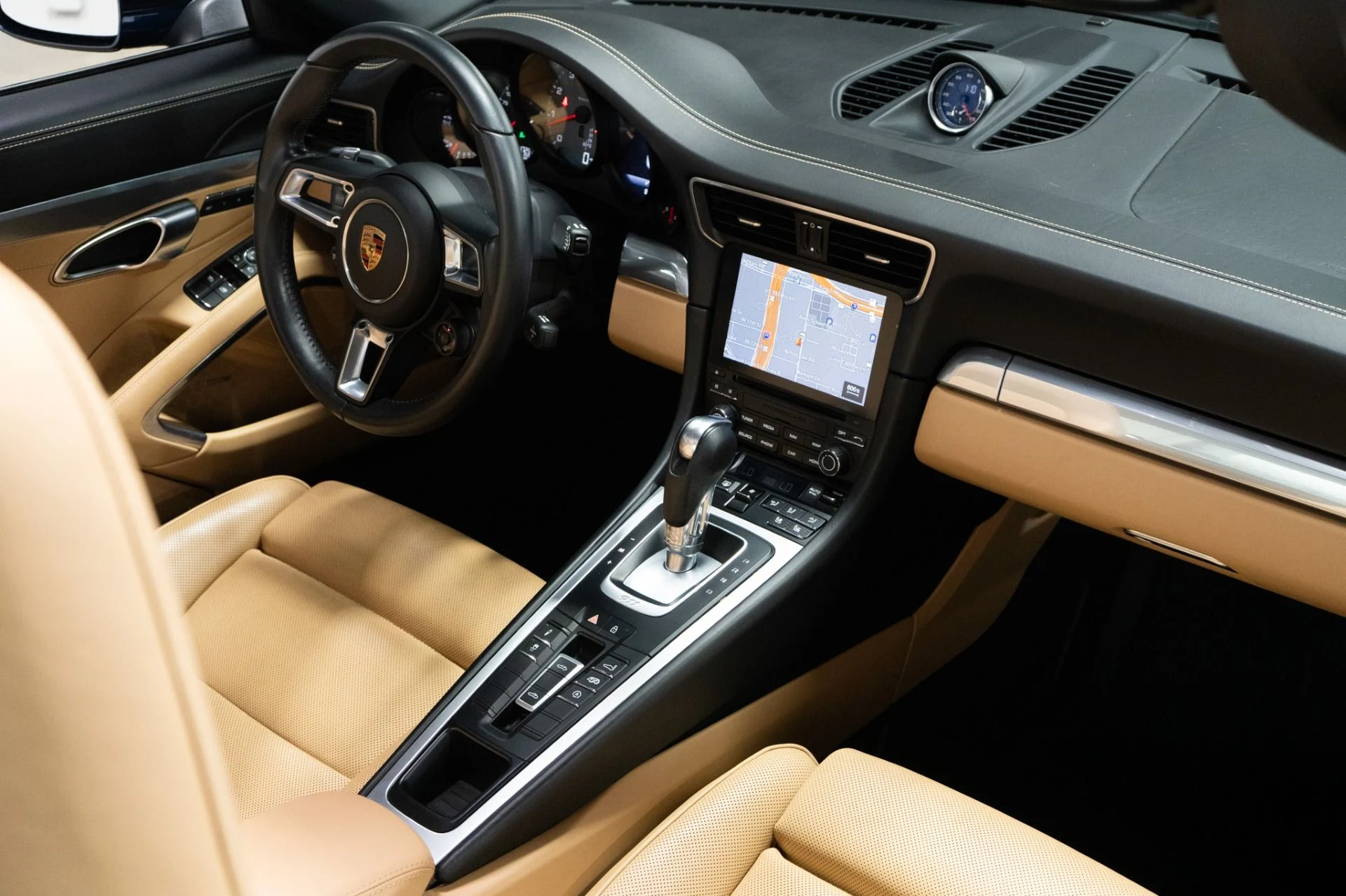 mph022_4145652560_Used_2019_Porsche_911_Targa_4_S_1759788578_875c17d068