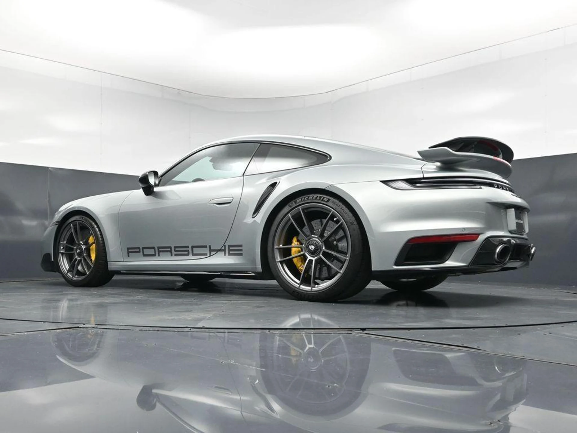 mph022_4151174567_4_Eovw_H_Nd_Mv_F_Gs7_Q_Bsj_VMH_3u_AEX_8_9e55f0b7d5