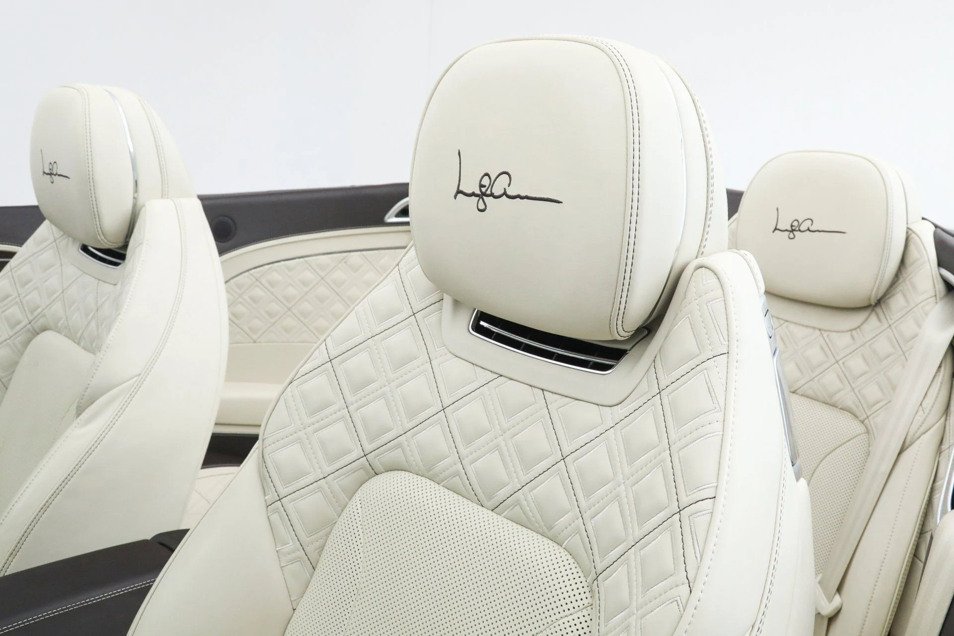 mph022_4152948795_4cf3a950571effe91e002f8bd845da24_def801bfc9