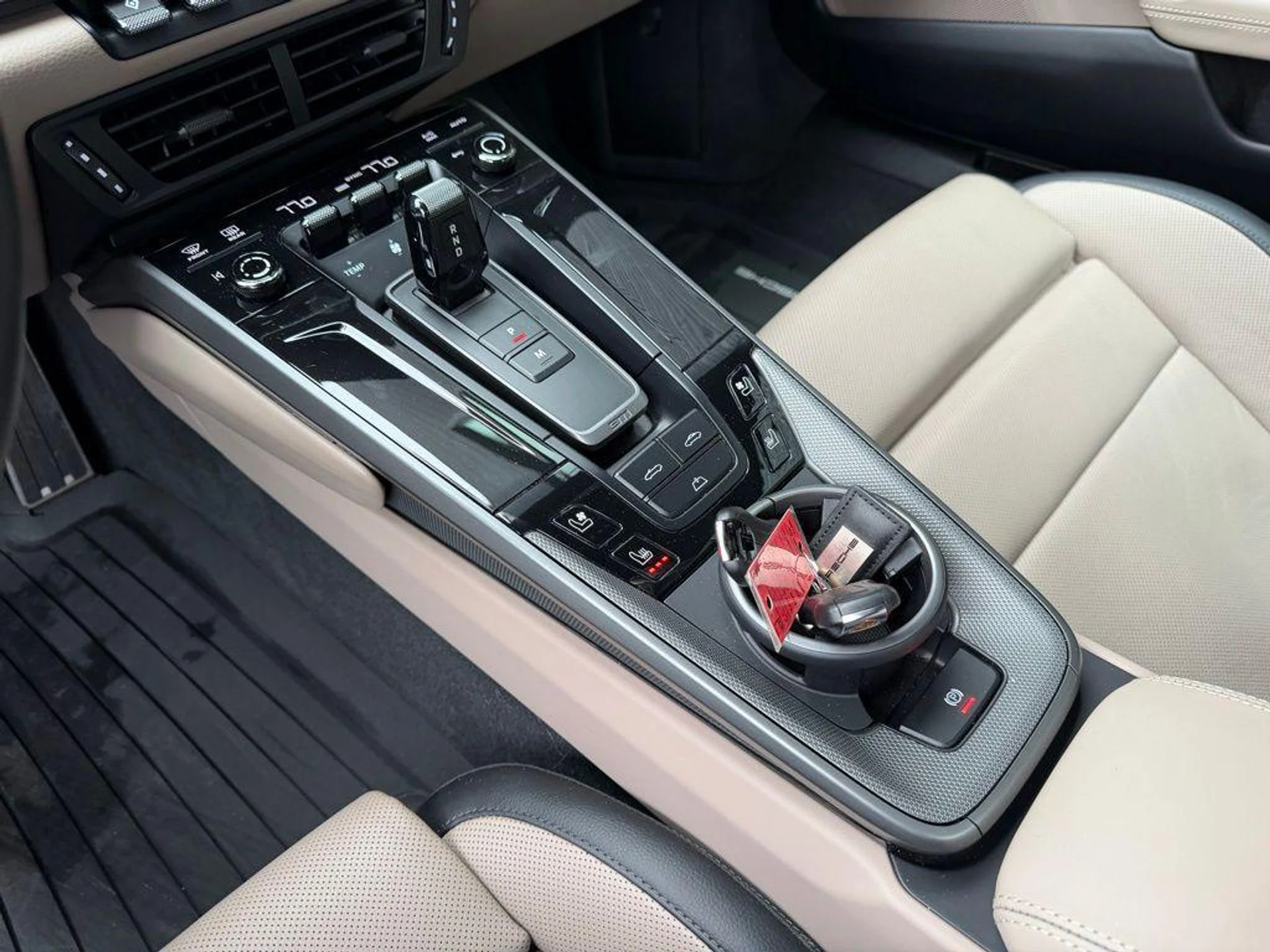 mph022_4159127556_67_L_Voata10aw_XN_Lrmc_LJ_Pd_T3pl8_352dcfb6d6