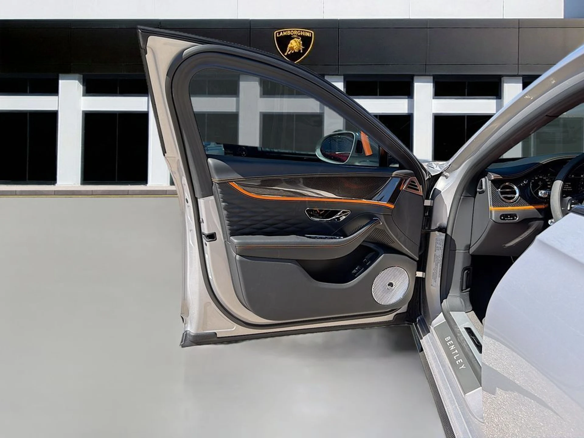 mph022_4159217533_48ee75e47f2f872a1aafebf268434bbbx_506a1c084a