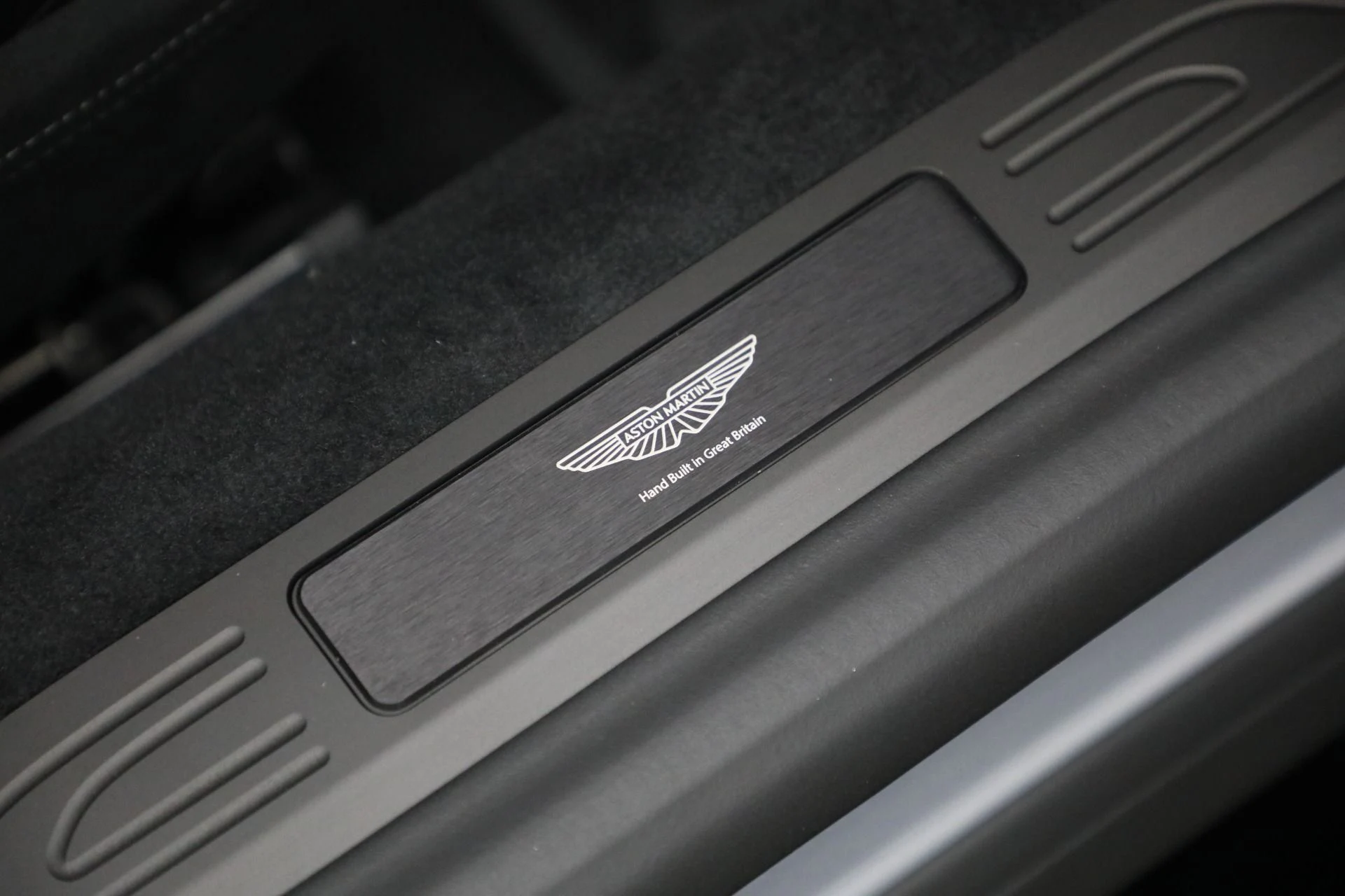 mph022_4160142211_New_2026_Aston_Martin_Vantage_54930fa323
