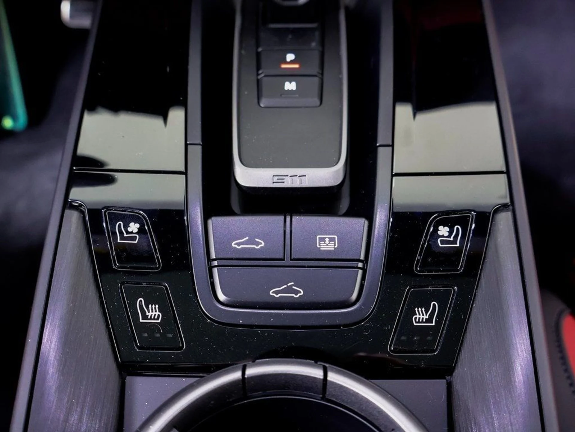 mph022_4165125864_8188f5a29fe857ba341bca74070b9787x_3939969831