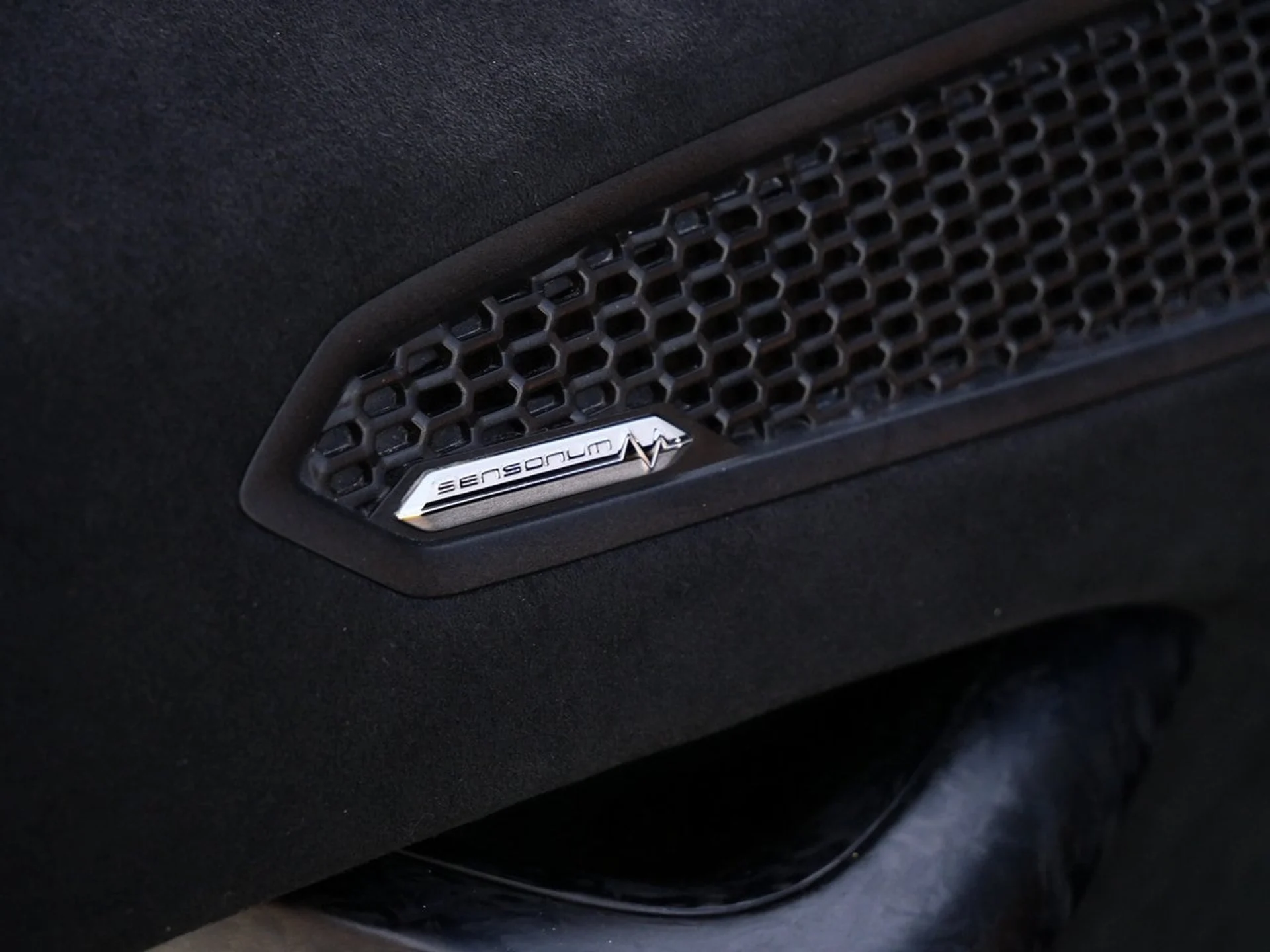 mph022_4165539476_1b37b0fae825f73a9ffd9ae1cd8d255bx_ce48139742