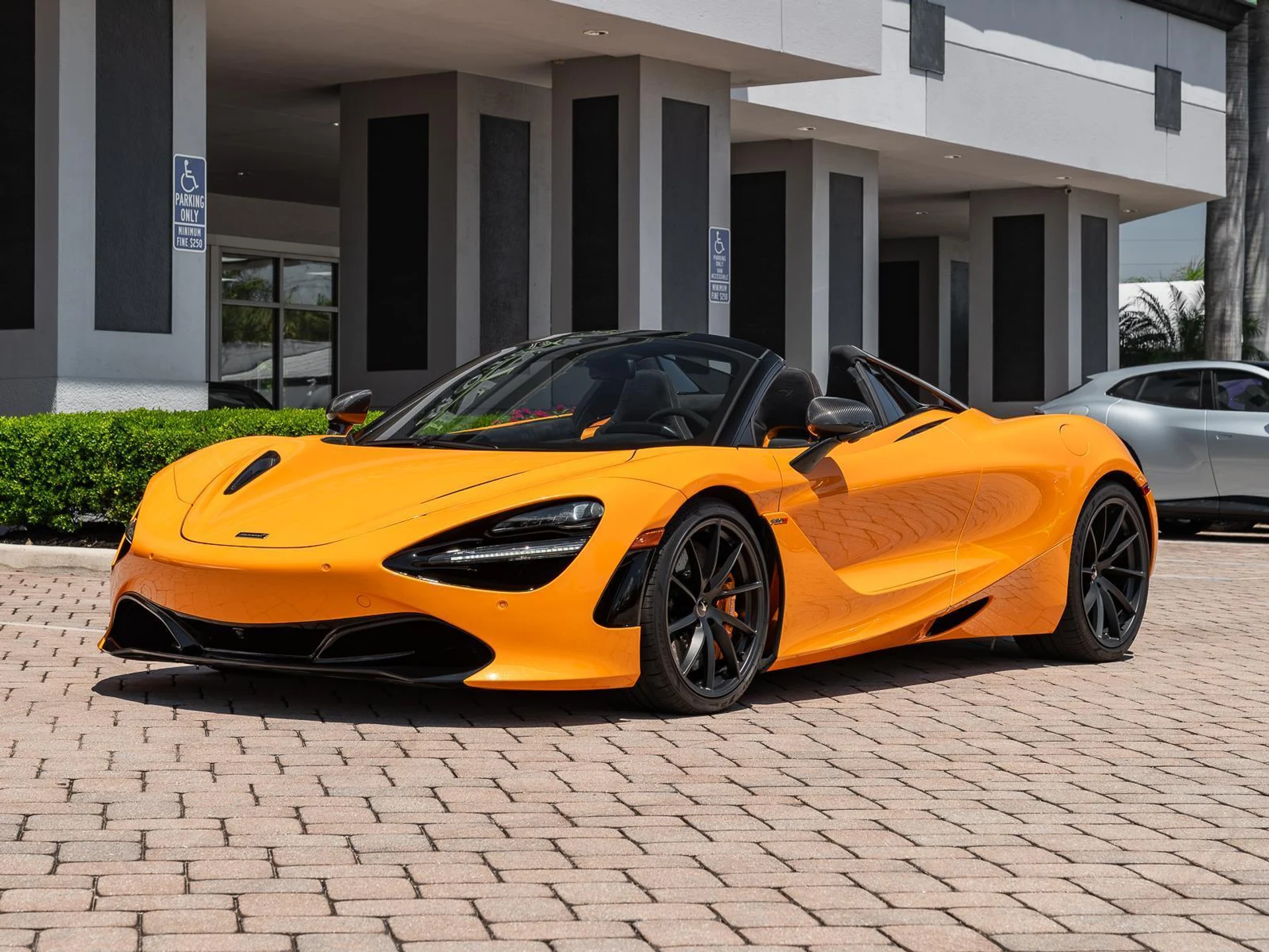 mph022_416639996_Used_2022_Mc_Laren_720_S_Performance_1778364270_f7d62d97eb