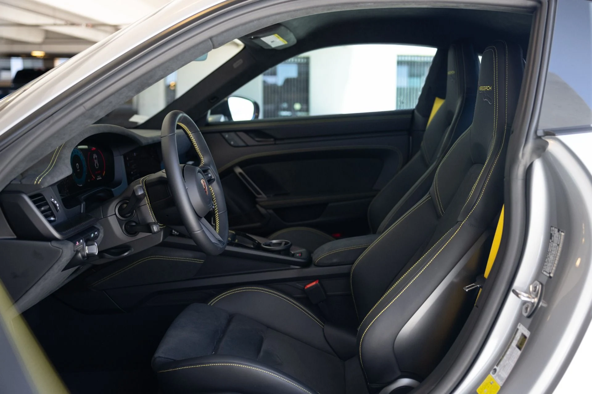 mph022_4166726677_Used_2026_Porsche_911_GT_3_1782926408_491b13d51b