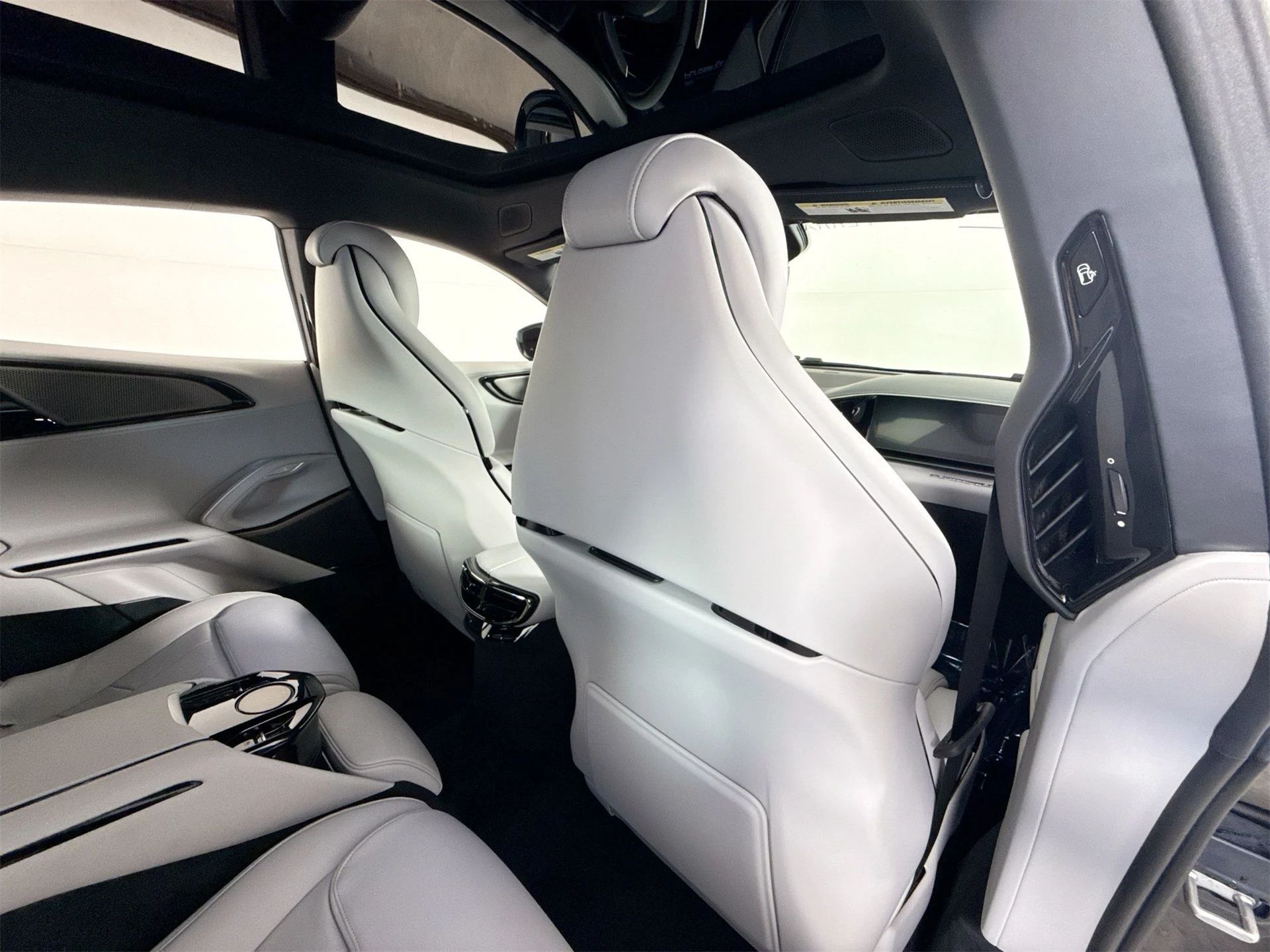 mph022_4166856520_e4a5254672ea459dc84aa0156484add3_b70ea7b573