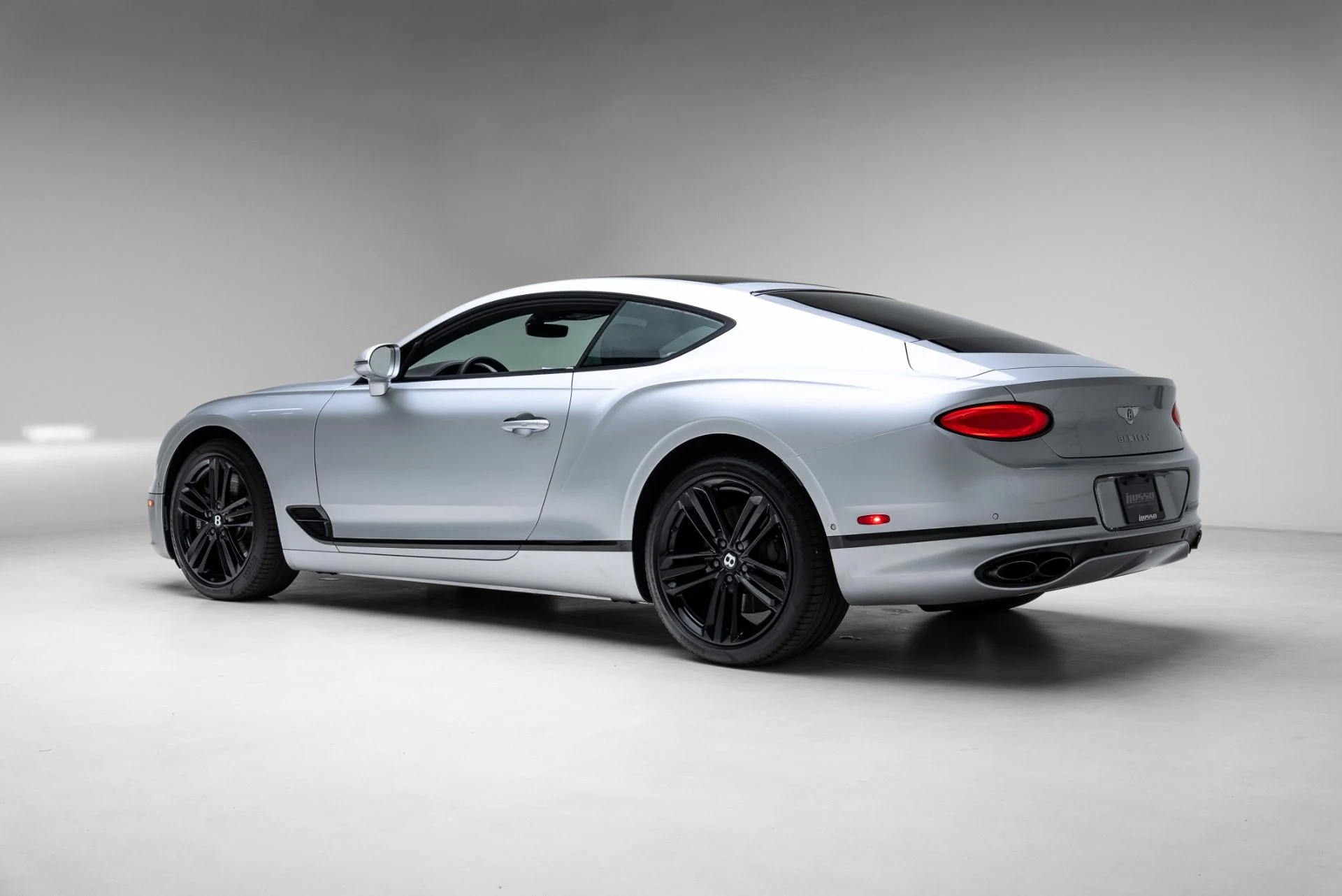 mph022_41706730_Used_2023_Bentley_Continental_GT_V8_1775153286_dc6caf5144