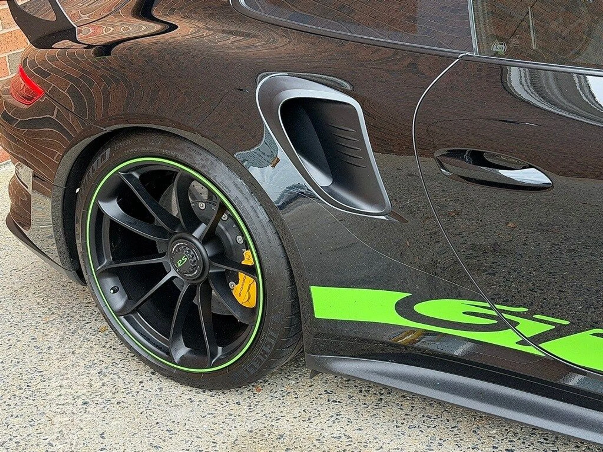 mph022_4173329166_46b488165bec900a648b4be3e32e36c2x_11d0809aa5