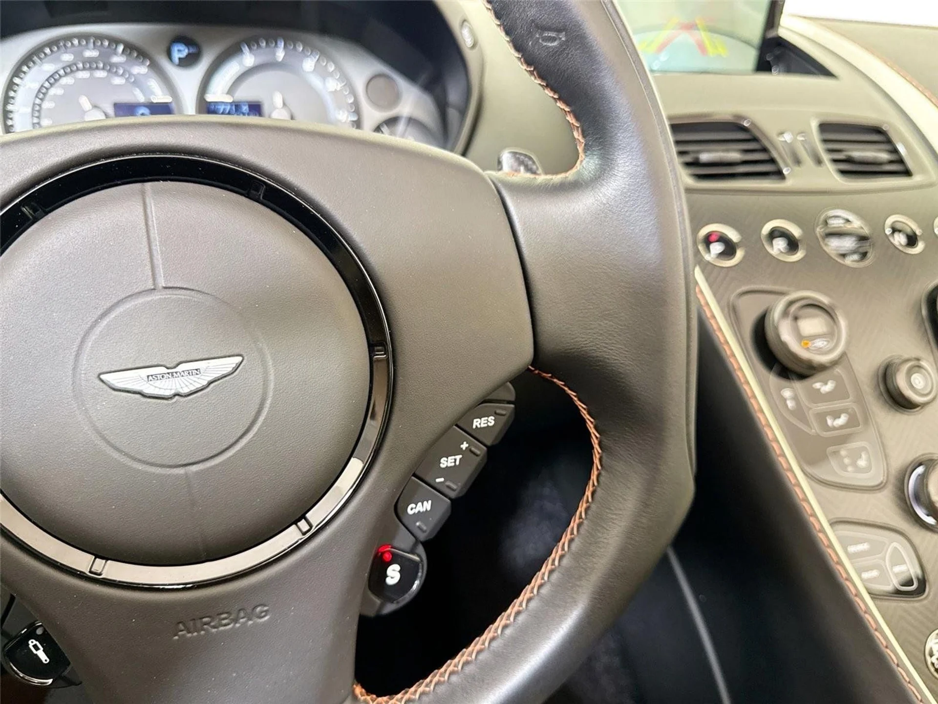 mph022_4173347597_f64373a7dffded3413179244b5c3bd61_6530be9f83