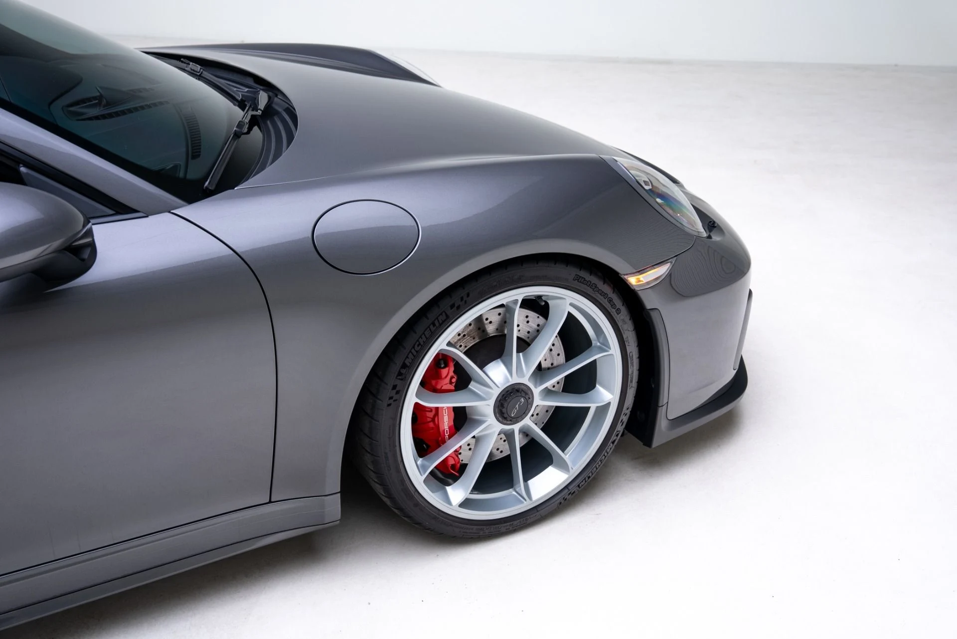 mph022_417557214_Used_2018_Porsche_911_GT_3_1768868470_ac6ee2572f