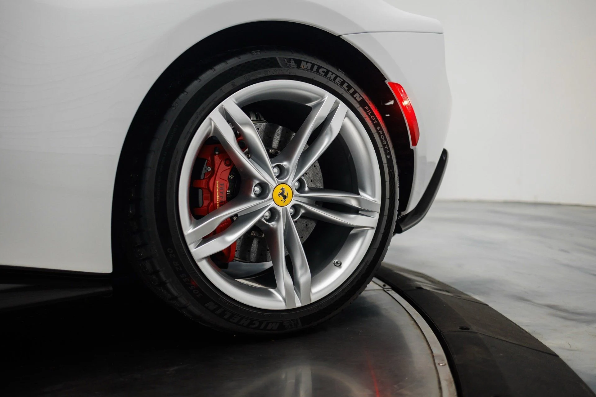 mph022_4179644383_97c8e0bf73c088bb3ec3c7aaba7f6ef0x_c54bfdf0e4