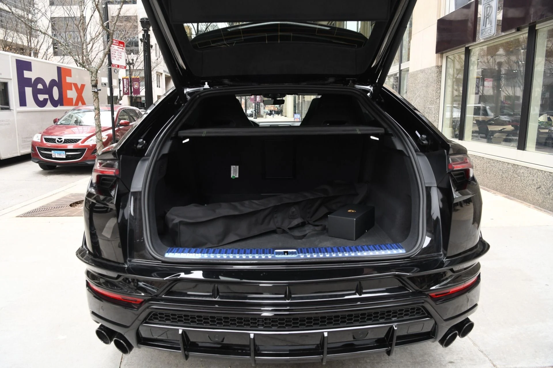 mph022_4180585697_Used_2024_Lamborghini_Urus_S_1753296276_04f63368d6