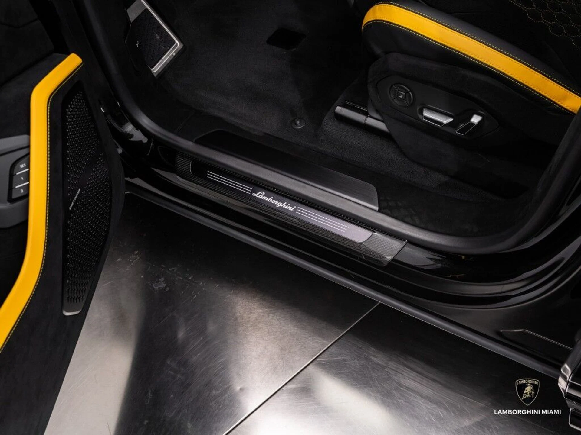 mph022_4189561748_0da1460f2aa64c42e7a39cb831b17f6e_d6ecb746ec