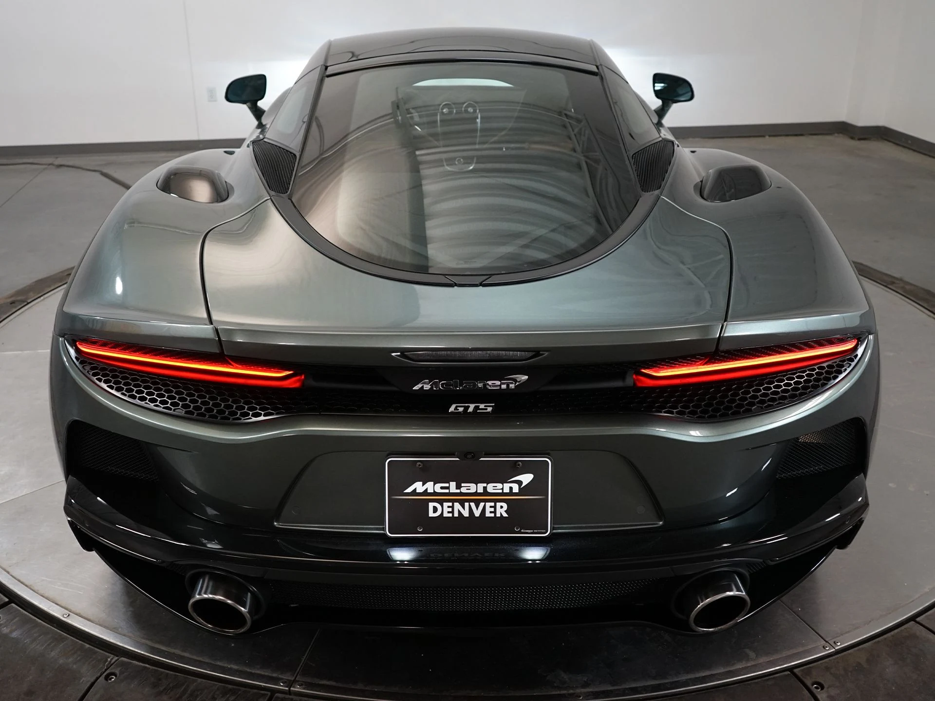 mph022_4189890550_3fea9fc57b31c0317206815ccc4f0cbcx_e237e5008a