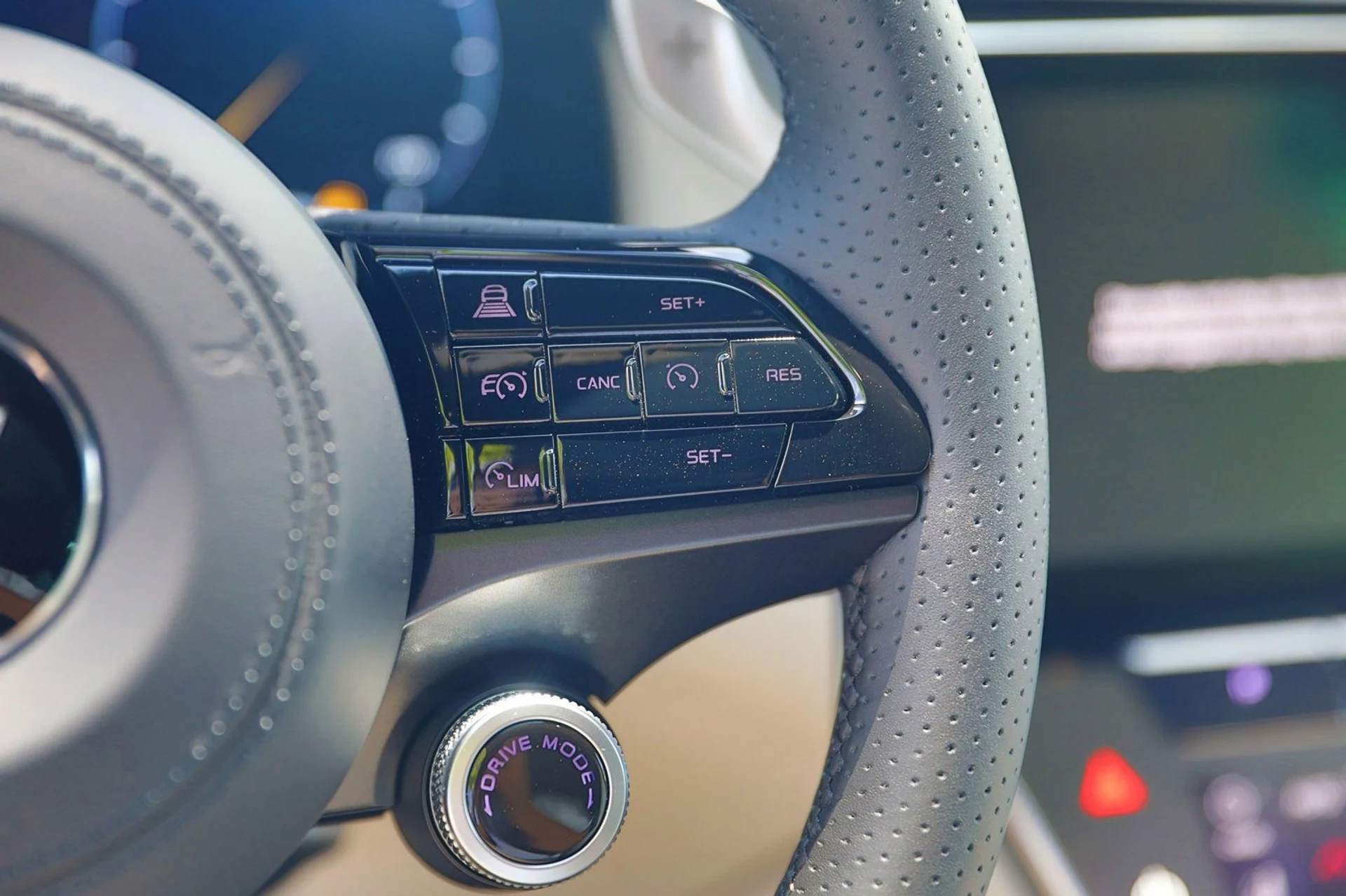 mph022_4191259349_cb84e236aa574796b0f7e696ae865ca9_553839b424