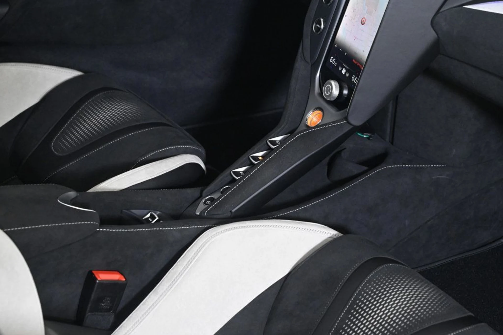 mph022_4196602944_used_2026_mclaren_750s_spider_11350_22993555_22_1024_aebc5ca3b7