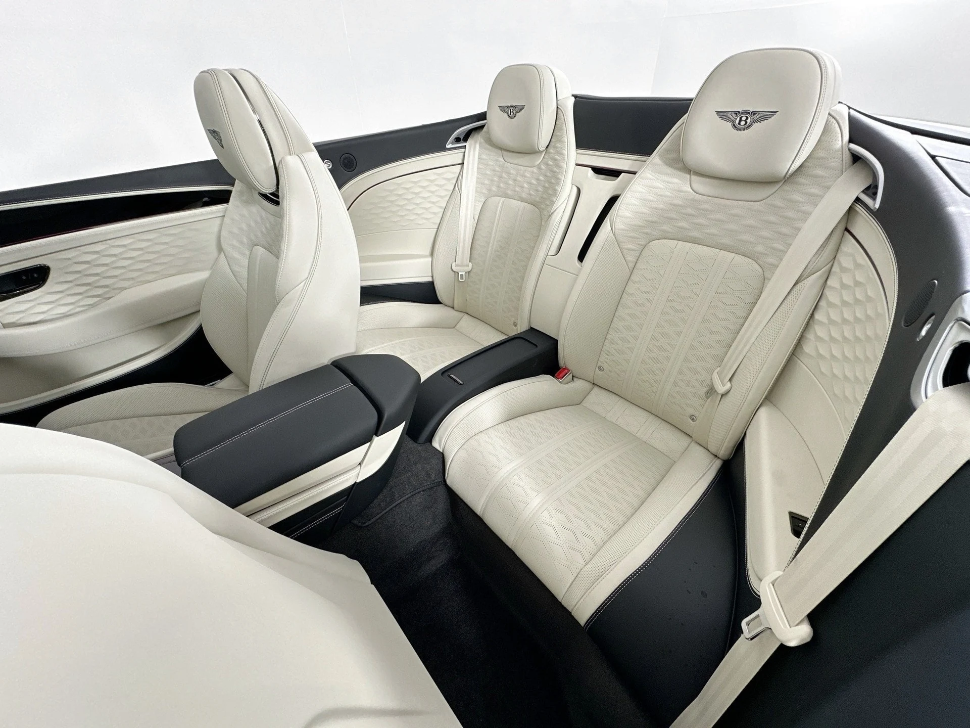 mph022_420190339_23_dc5763e811