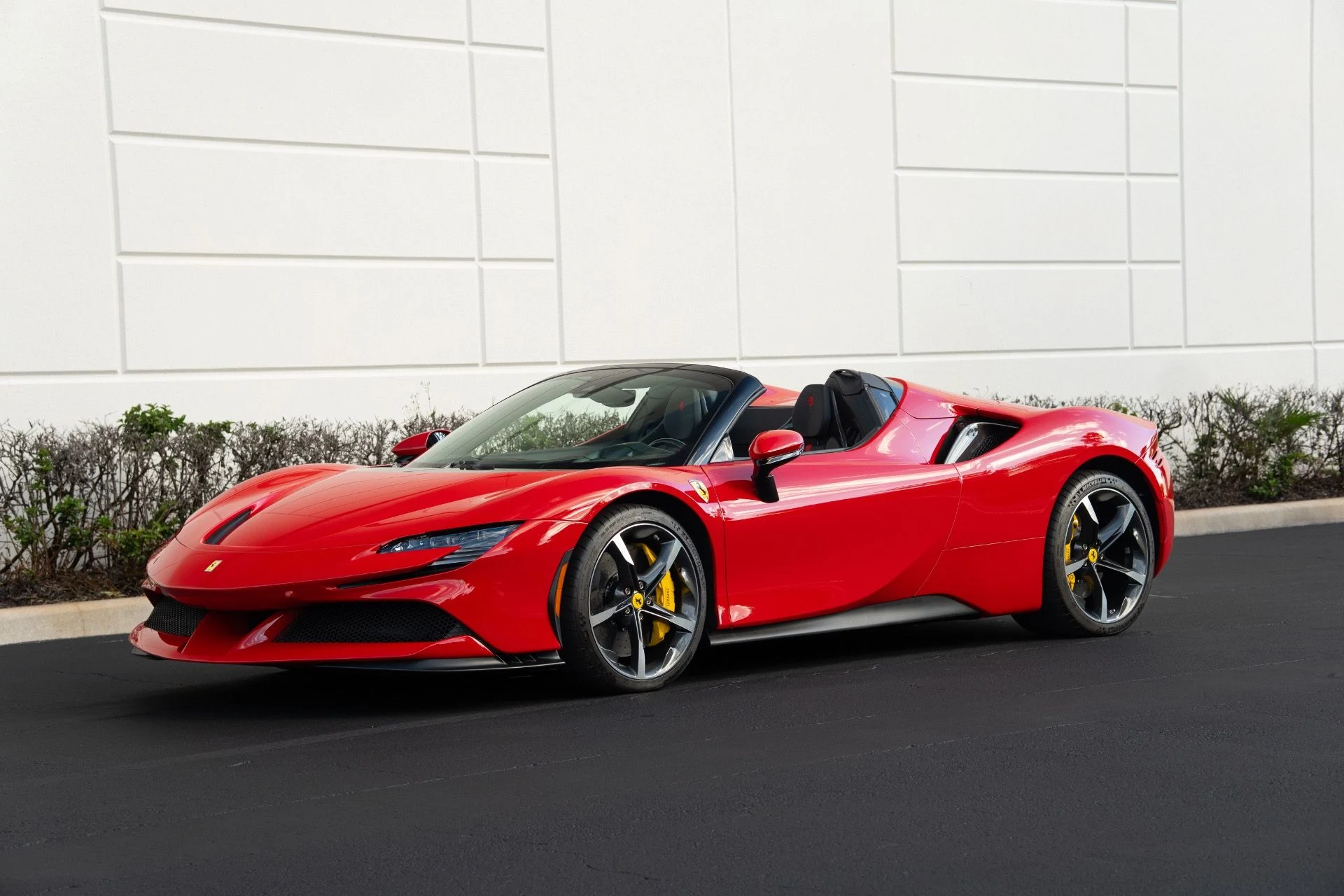 mph022_42022644_Used_2024_Ferrari_SF_90_Spider_1759287826_e45049a3f2