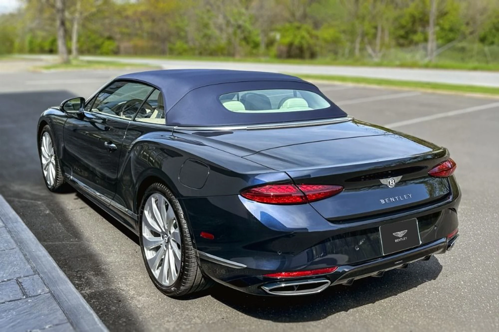 mph022_4203190219_New_2026_Bentley_Continental_GT_1777900632_ed1da61494