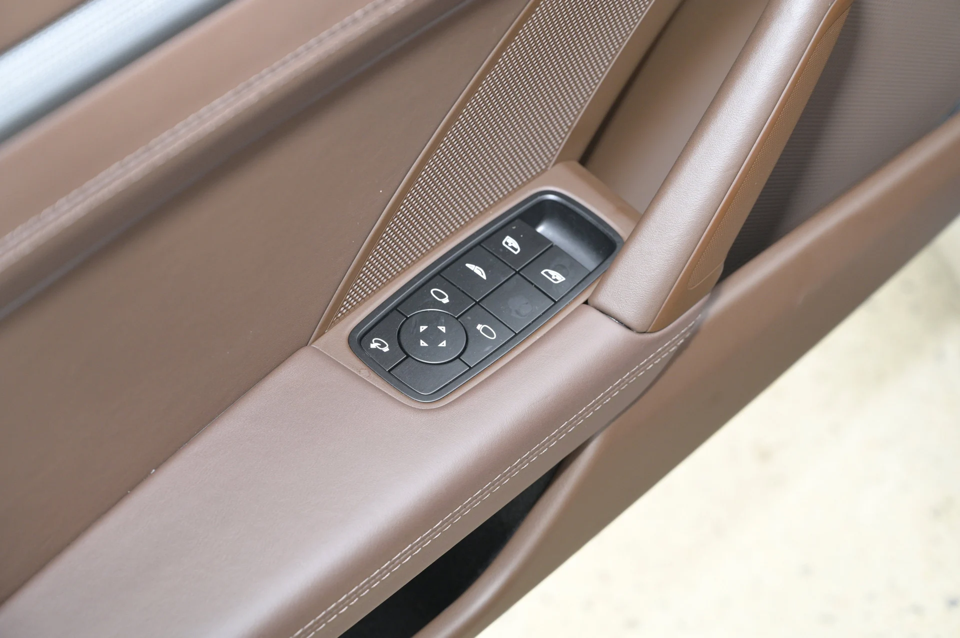 mph022_4214711030_16246df87fd5438495a3daa5386b05f6_823996e90a