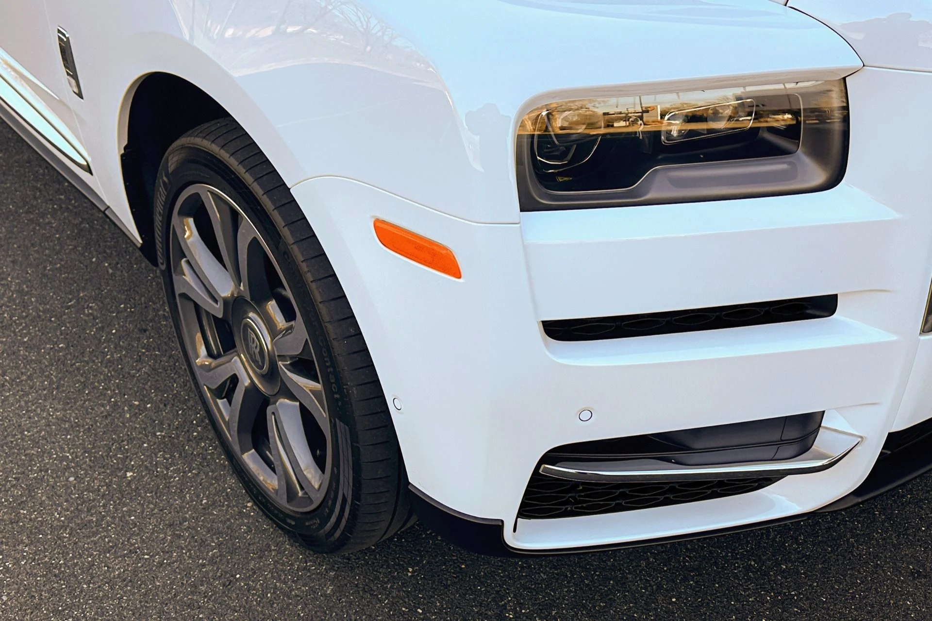 mph022_4224235307_Used_2024_Rolls_Royce_Cullinan_1764747349_e7833f1186