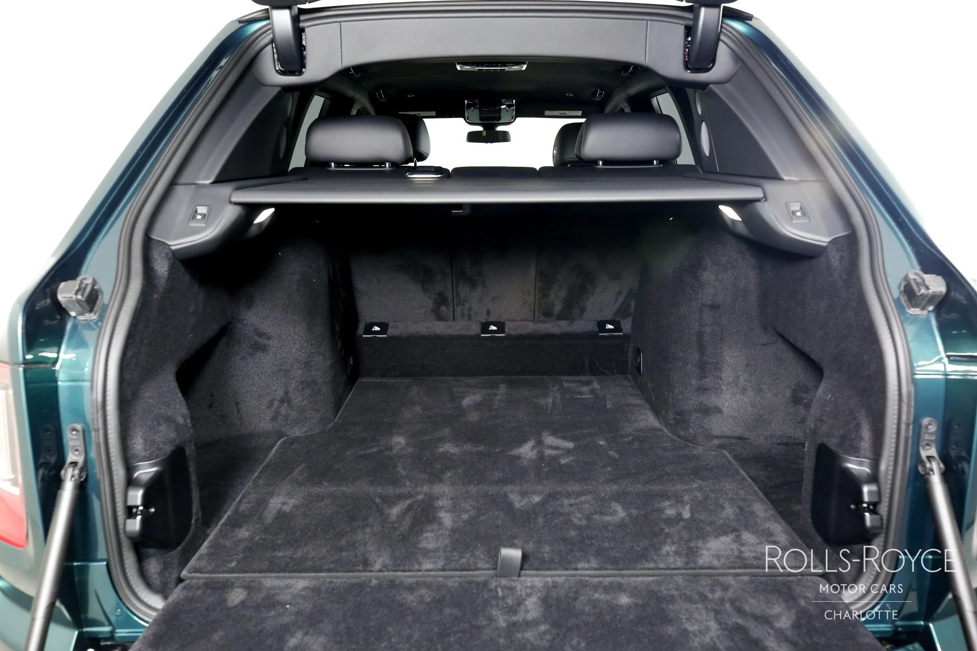 mph022_4226089617_Used_2023_Rolls_Royce_Cullinan_1688236802_0f275fde74