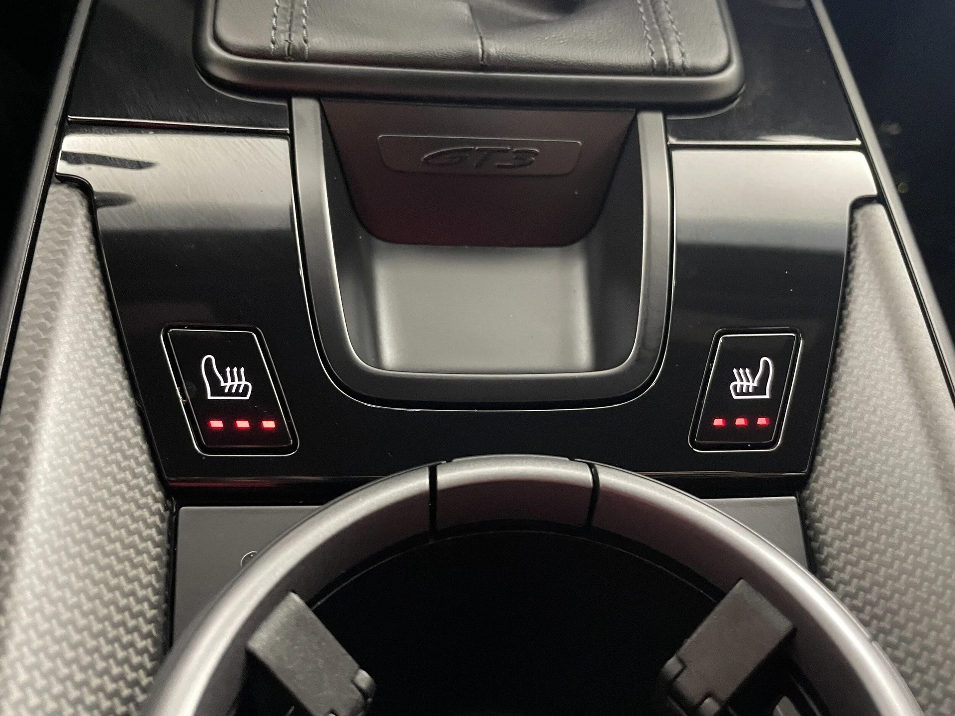 mph022_4230090140_908d9067795f81db4e49b68e3924437cx_214f10d157