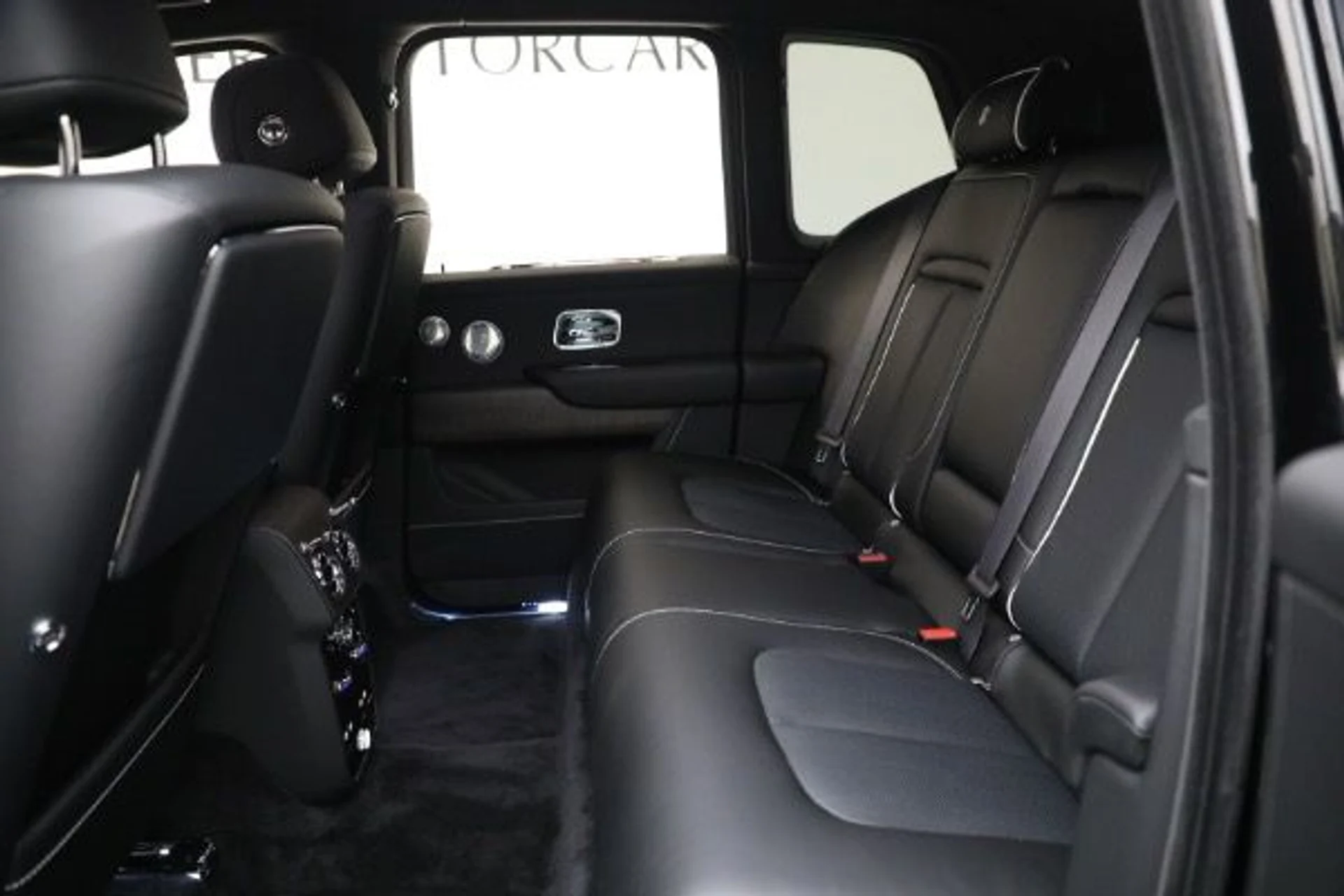 mph022_4230650448_New_2026_Rolls_Royce_Cullinan_e0442b2611