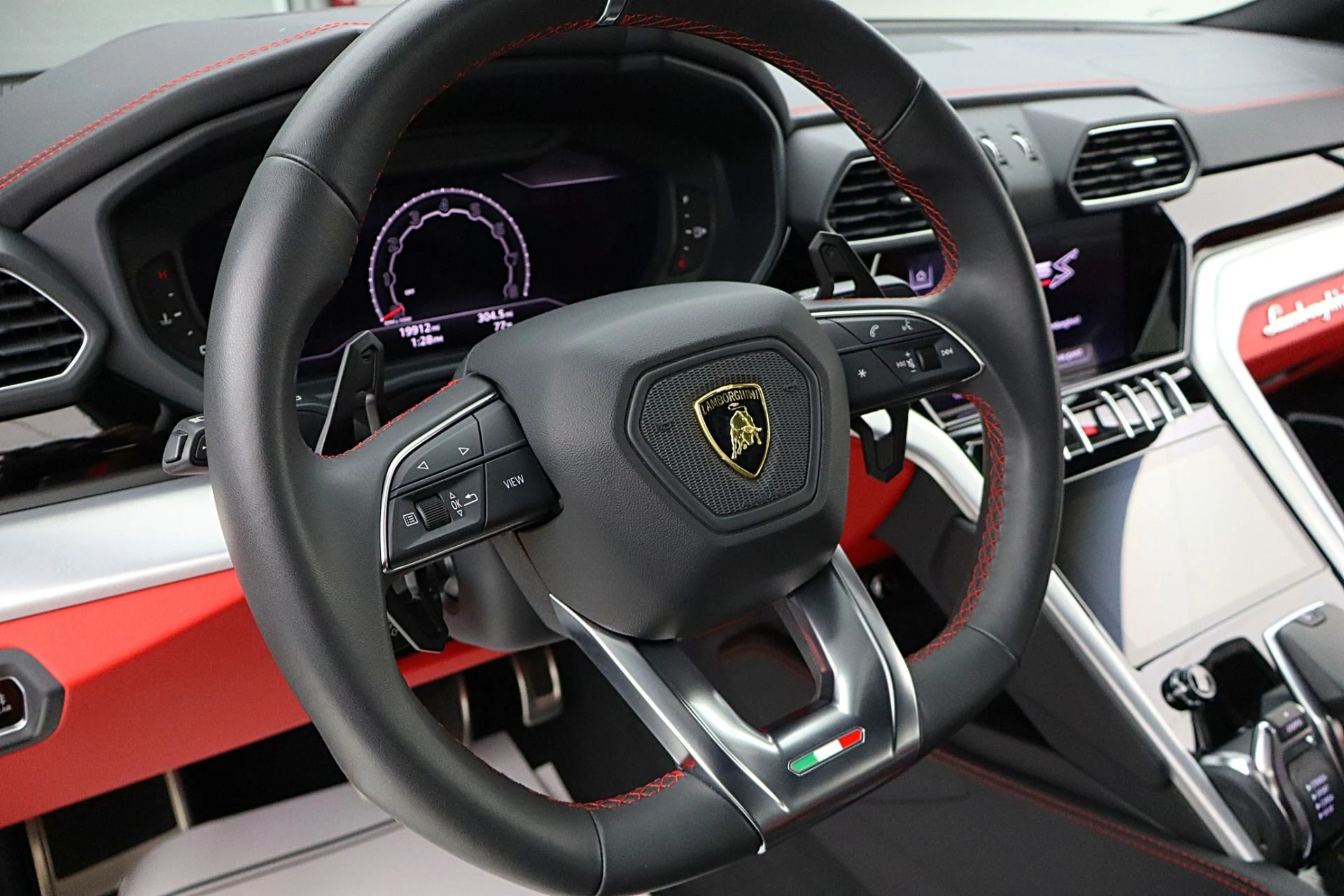 mph022_4232992574_Used_2024_Lamborghini_Urus_SLEASE_OPTIONS_AVAILABLE_4600fdcab8