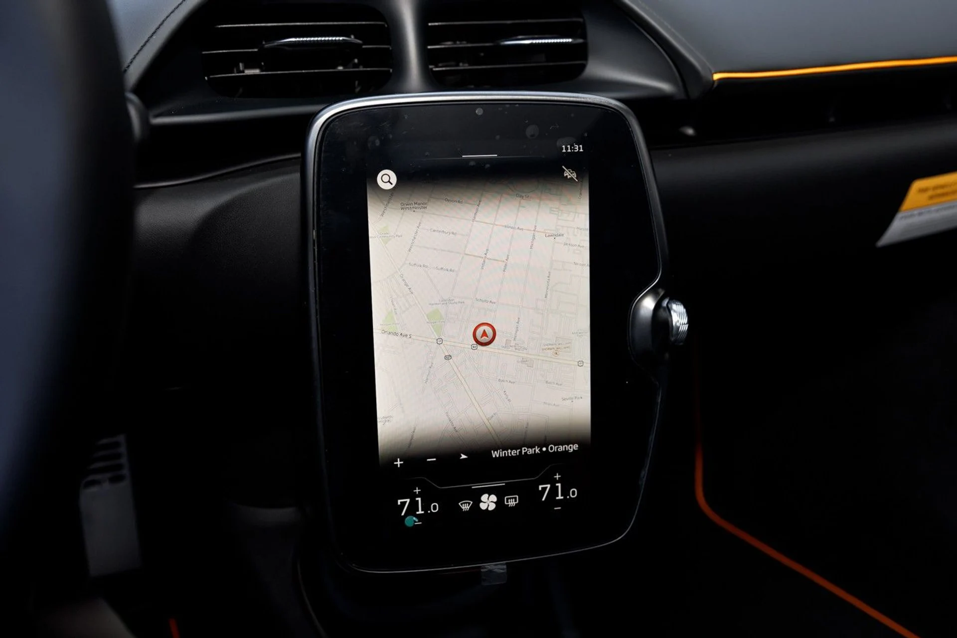 mph022_4235671140_602_p23_l_4ece38bfe0