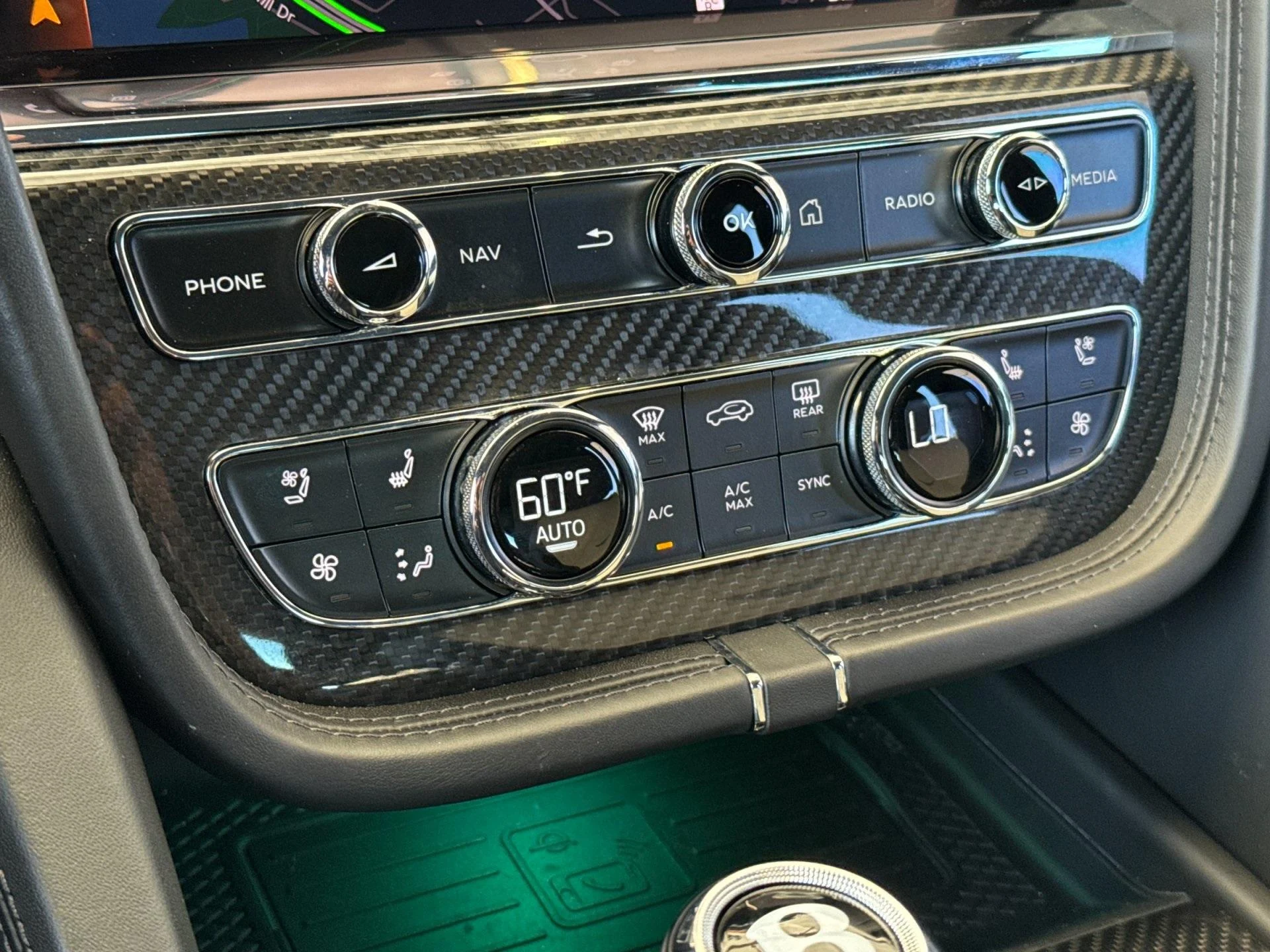 mph022_4241110146_Used_2022_Bentley_Bentayga_V8_1760603804_98e070e6cf
