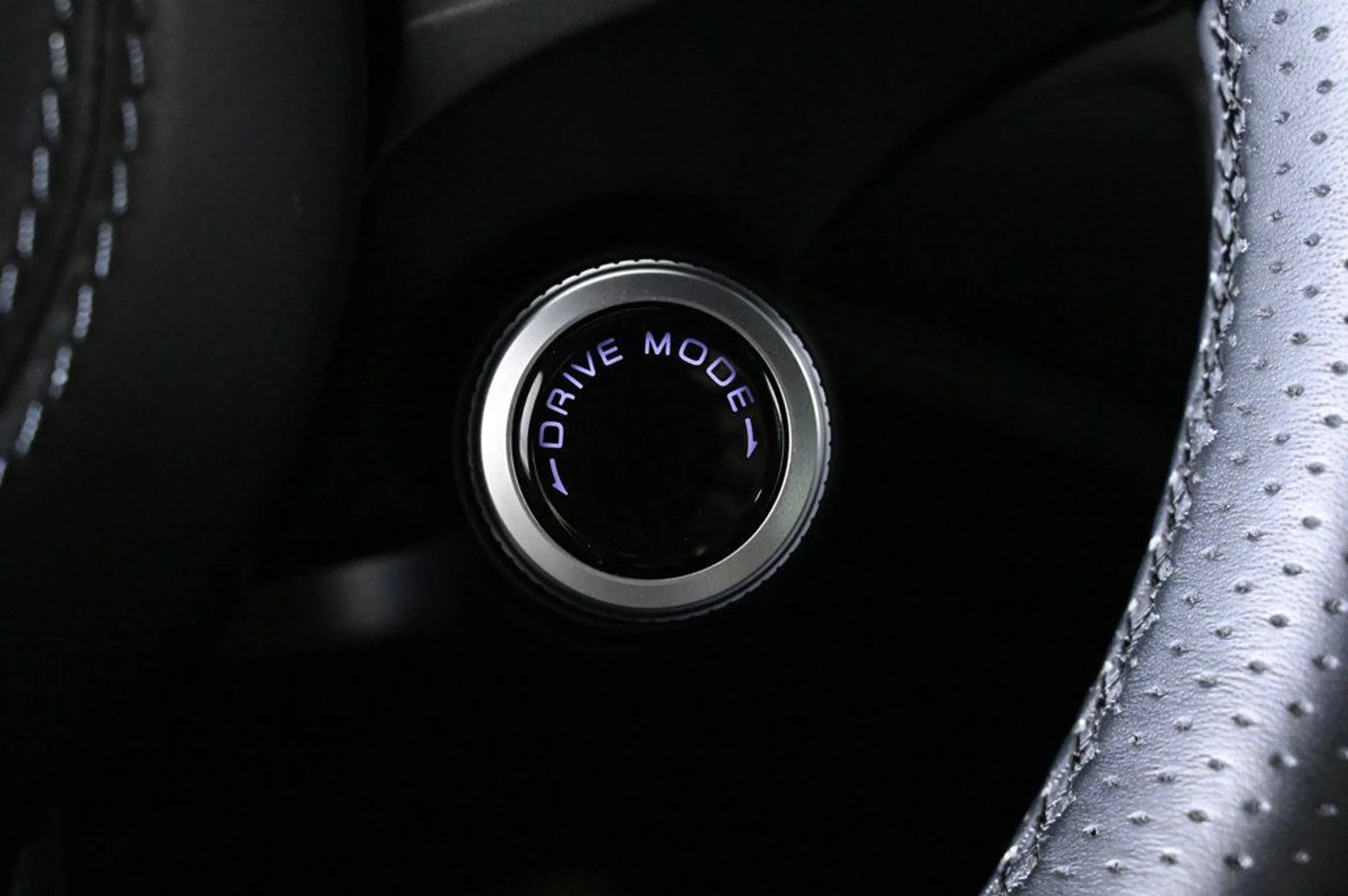 mph022_4245329446_used_2025_maserati_grecale_modena_11350_22941756_22_1024_2444ee5df2