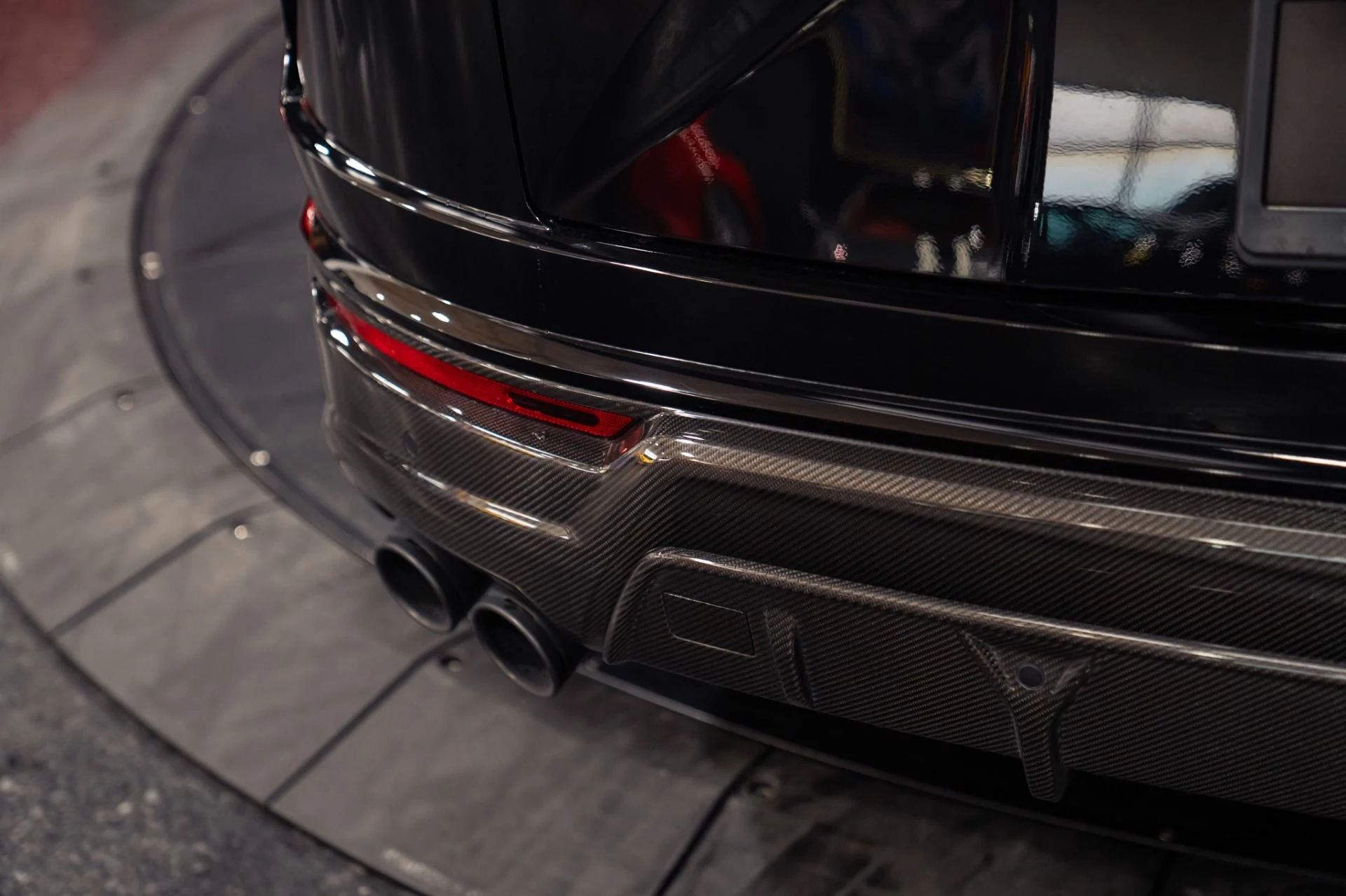 mph022_4247528701_Used_2022_Lamborghini_Urus_FULL_CARBON_EXTERIOR_MASSIVE_MSRP_1786214516_a3f3ca4eab