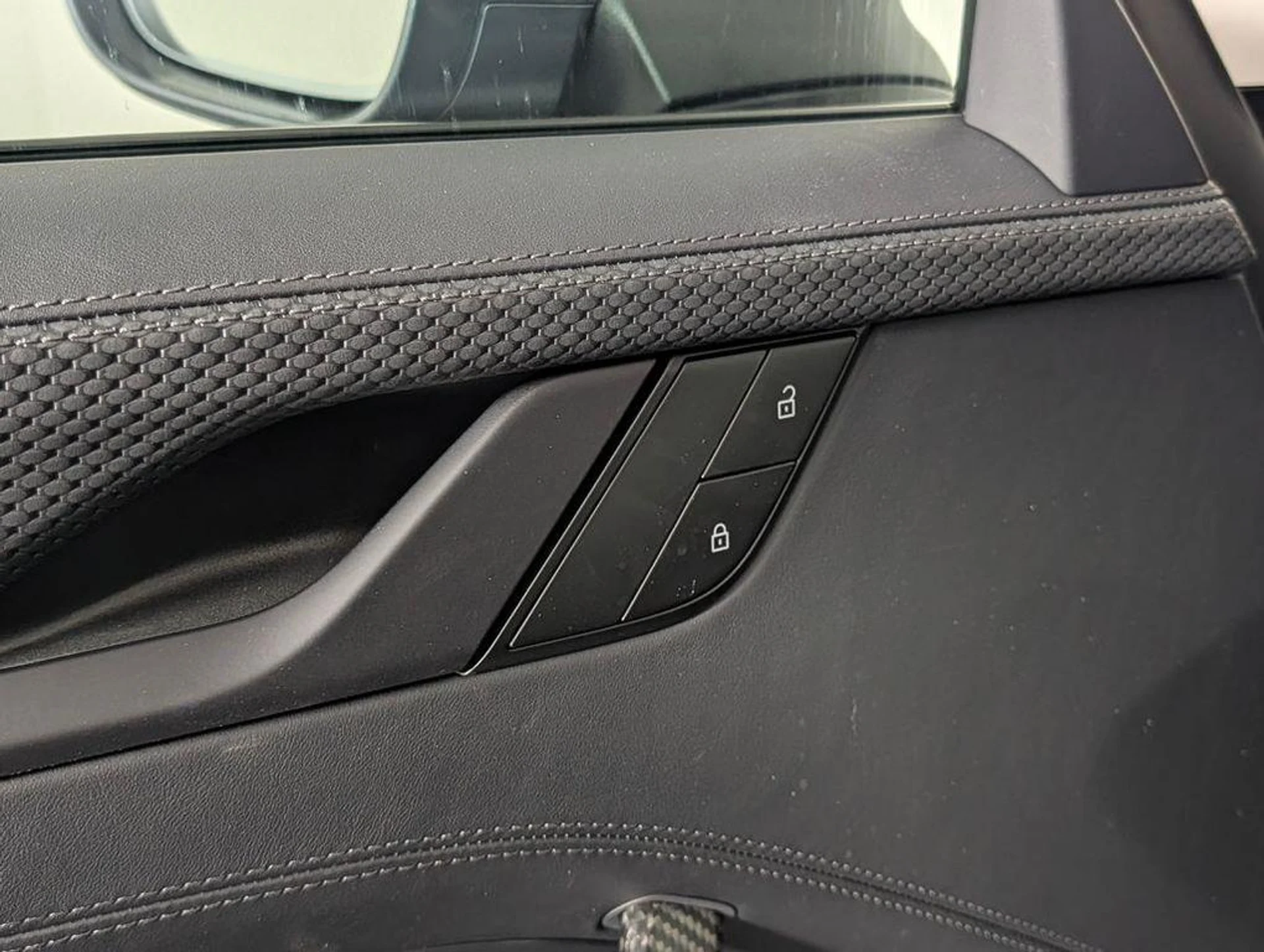 mph022_4258021786_RG_4_Bug_Lf_KK_7d_J1_Edjm_Aa_A7w_Kiig_5a473c4ba2